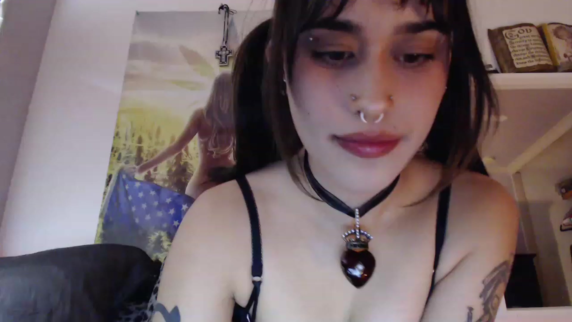 Gallery image thumbnail from Sammxxxx3's myfreecams stream on, 12/15/2022, 22:46 image 4 of 20