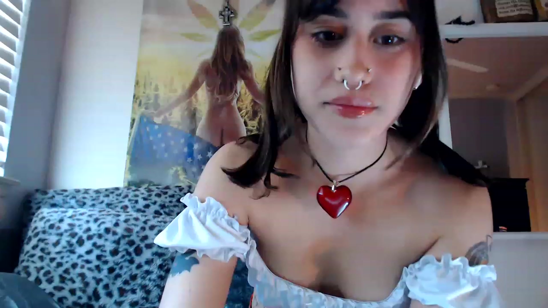 Gallery image thumbnail from Sammxxxx3's myfreecams stream on, 01/18/2023, 22:12 image 14 of 20