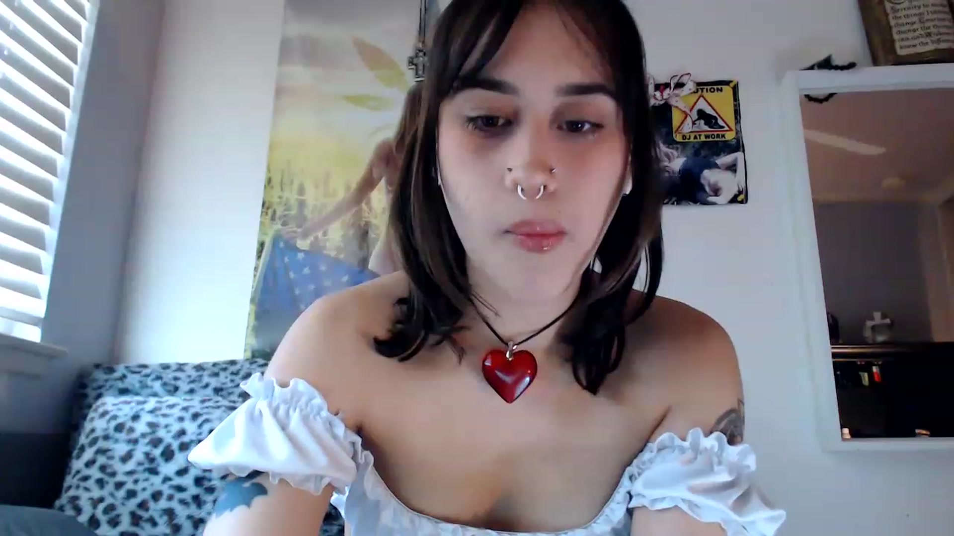 Gallery image thumbnail from Sammxxxx3's myfreecams stream on, 01/18/2023, 22:12 image 16 of 20