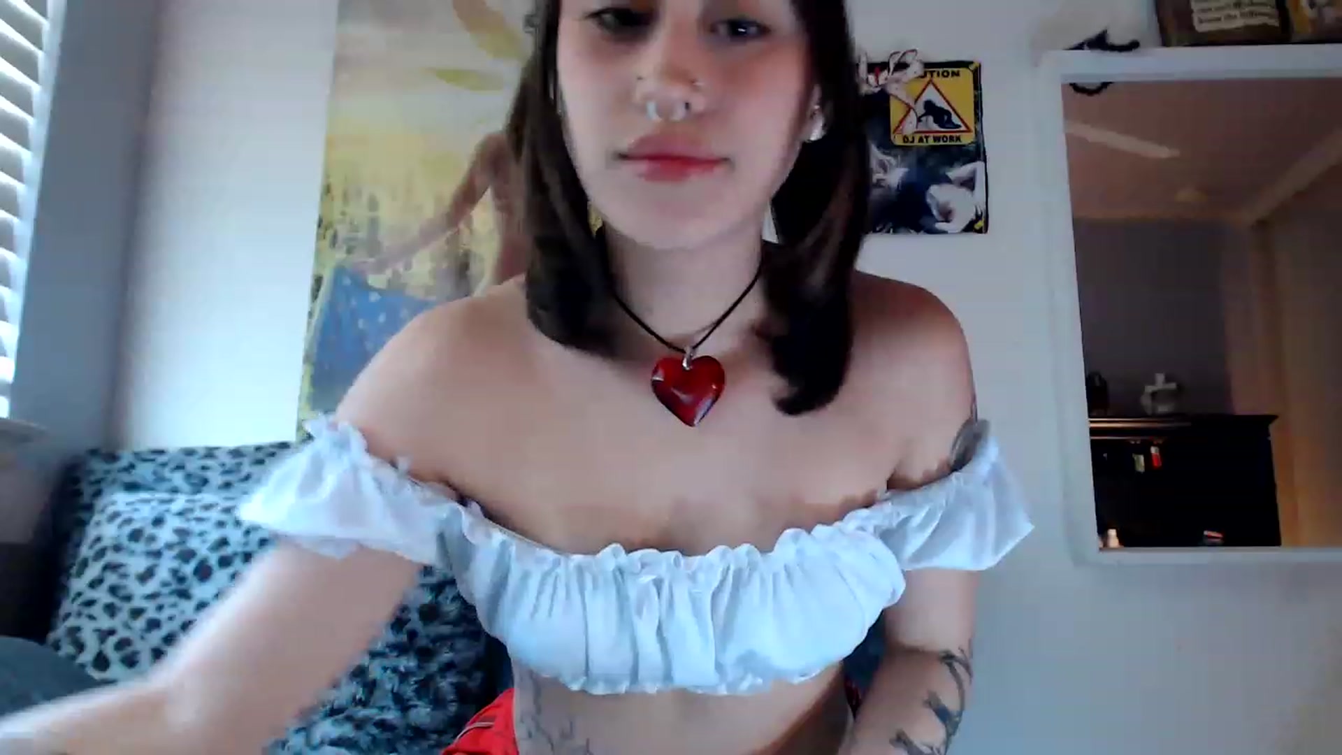 Gallery image thumbnail from Sammxxxx3's myfreecams stream on, 01/18/2023, 22:12 image 19 of 20