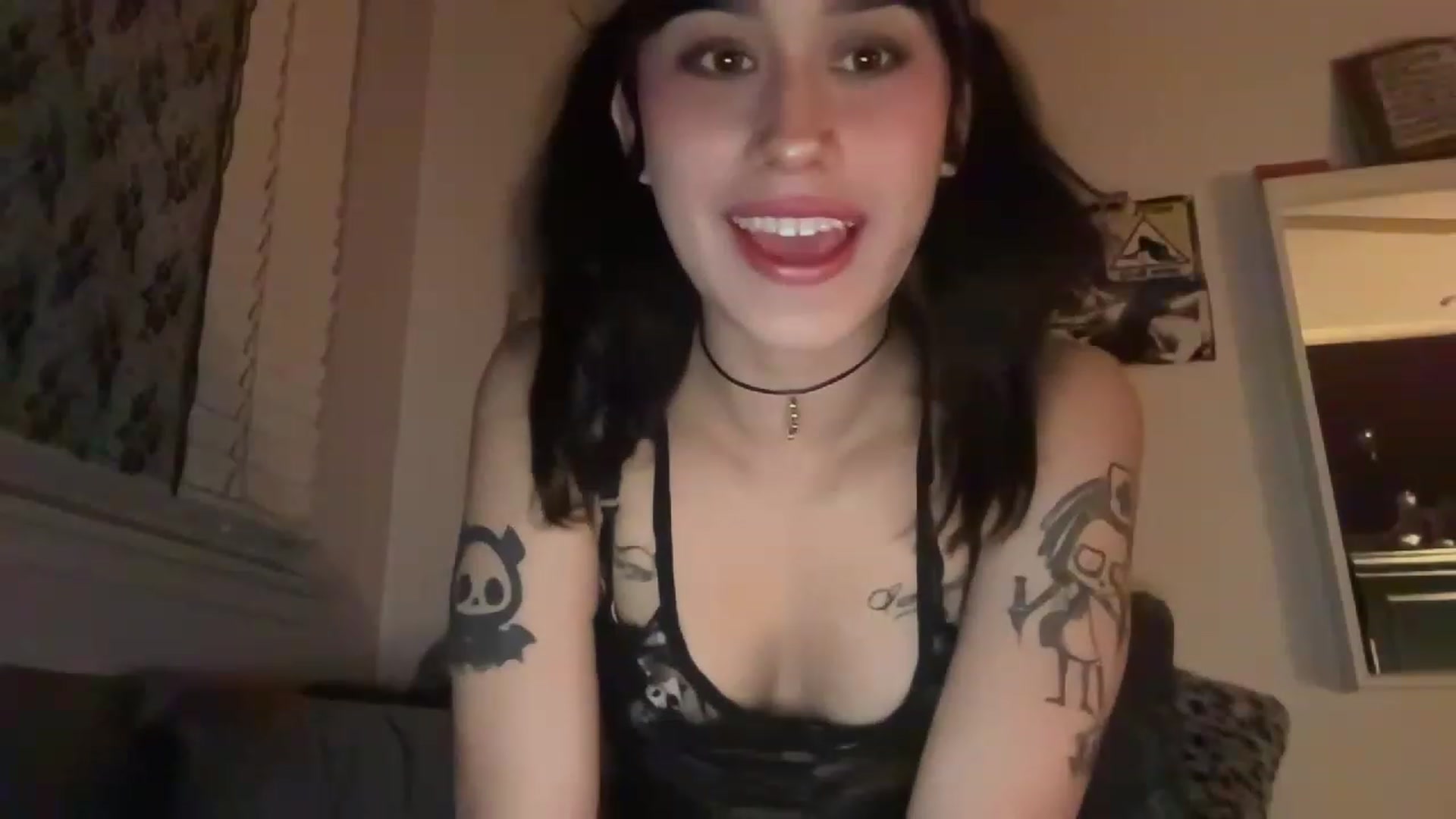 Gallery image thumbnail from Sammxxxx3's myfreecams stream on, 03/31/2023, 05:47 image 5 of 20