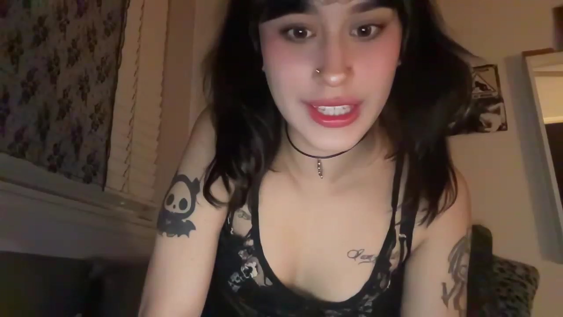 Gallery image thumbnail from Sammxxxx3's myfreecams stream on, 03/31/2023, 05:47 image 10 of 20