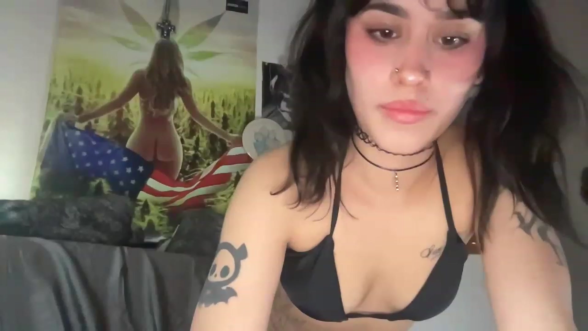Gallery image thumbnail from Sammxxxx3's myfreecams stream on, 04/02/2023, 02:03 image 13 of 20