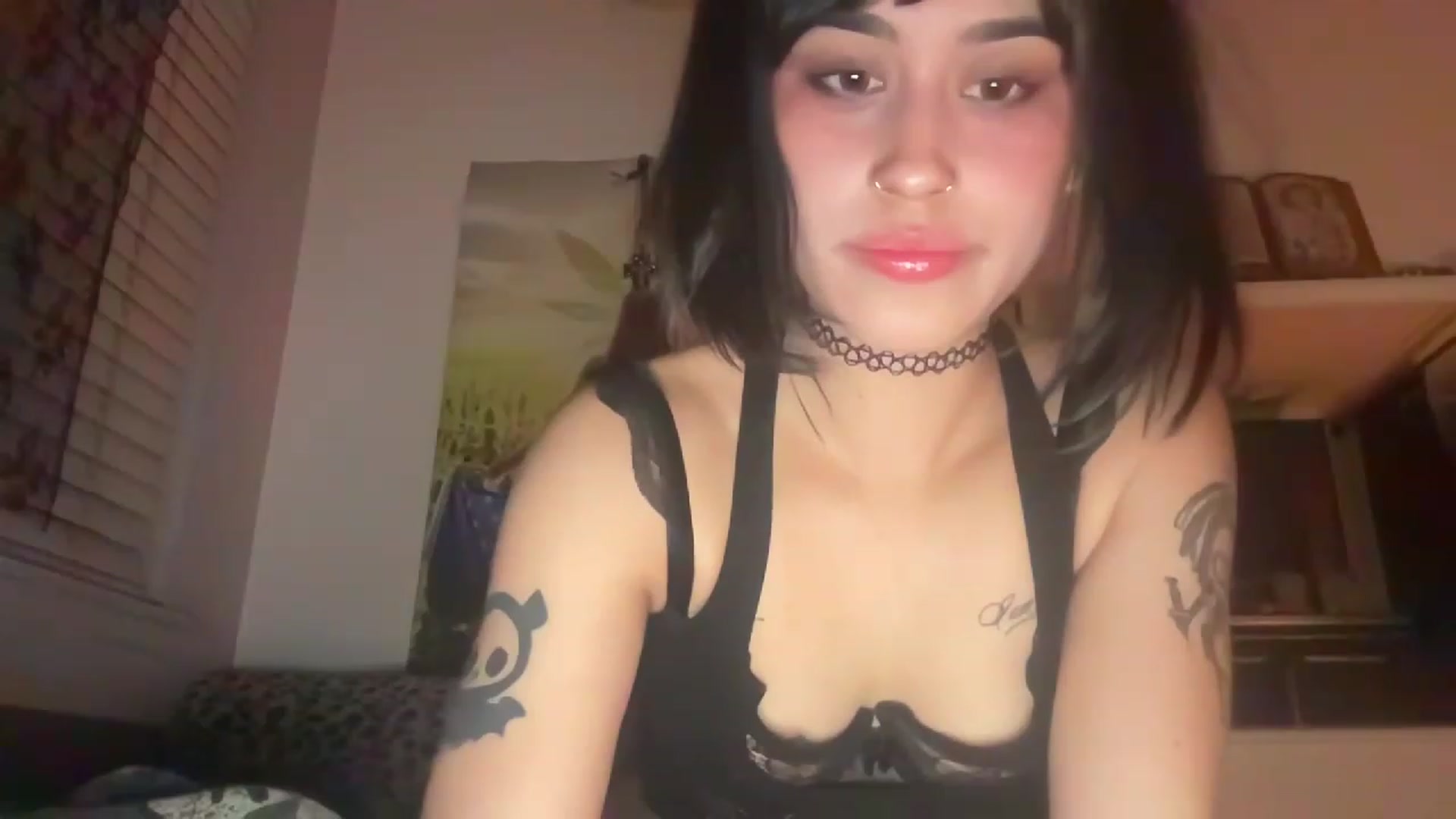 Gallery image thumbnail from Sammxxxx3's myfreecams stream on, 05/10/2023, 05:16 image 15 of 20