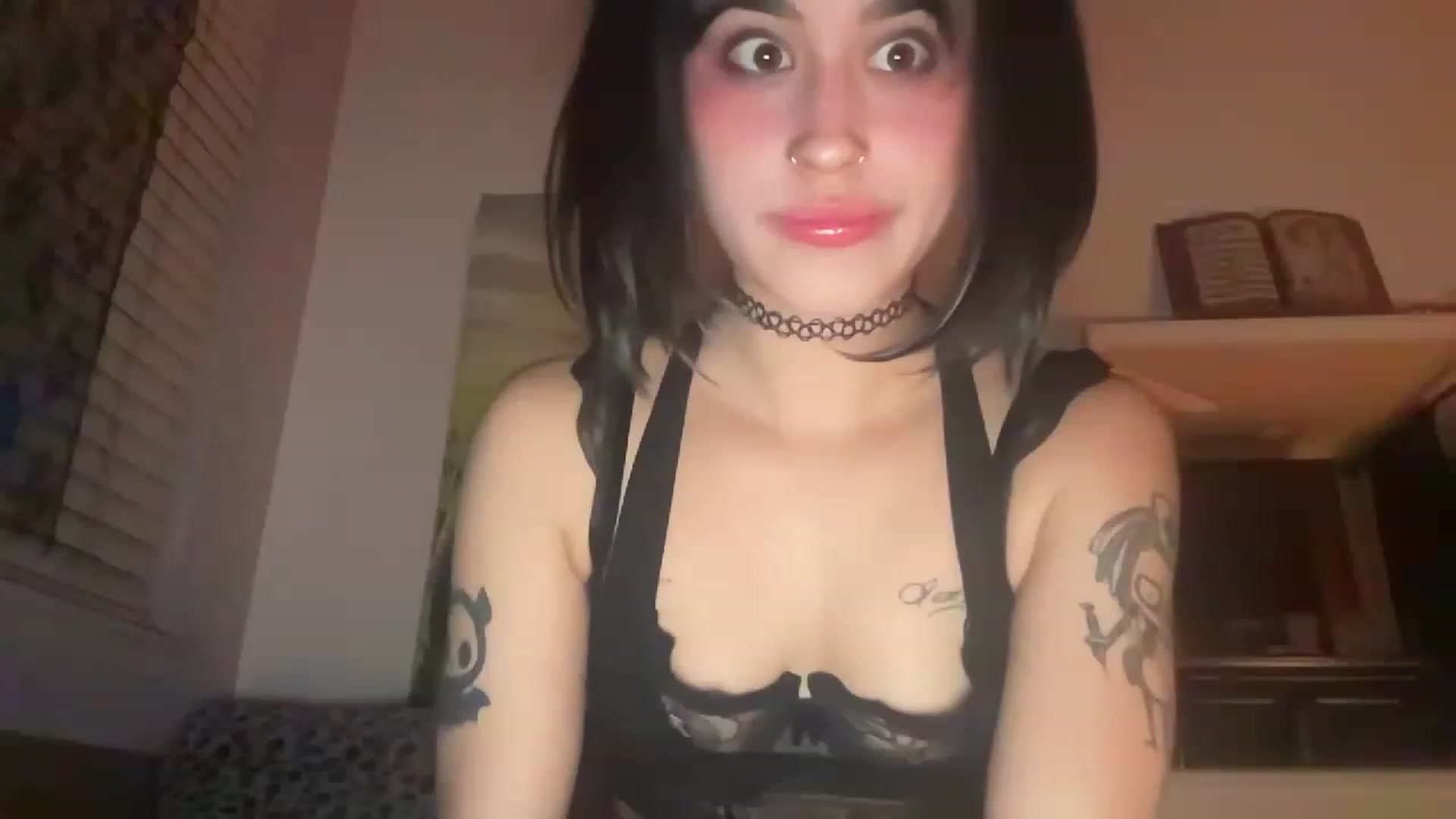 Gallery image thumbnail from Sammxxxx3's myfreecams stream on, 05/10/2023, 05:16 image 11 of 20