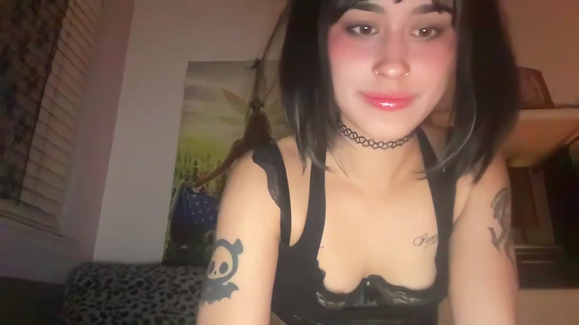 Gallery image thumbnail from Sammxxxx3's myfreecams stream on, 05/10/2023, 05:16 image 9 of 20
