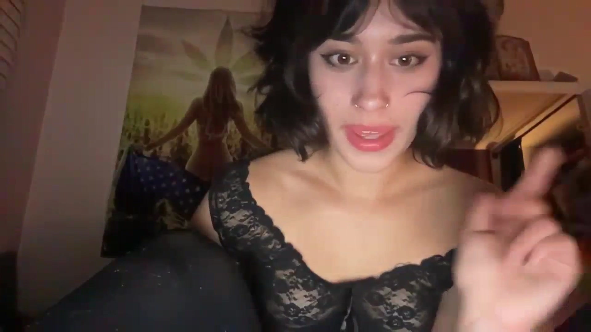 Gallery image thumbnail from Sammxxxx3's myfreecams stream on, 10/22/2023, 04:07 image 11 of 20