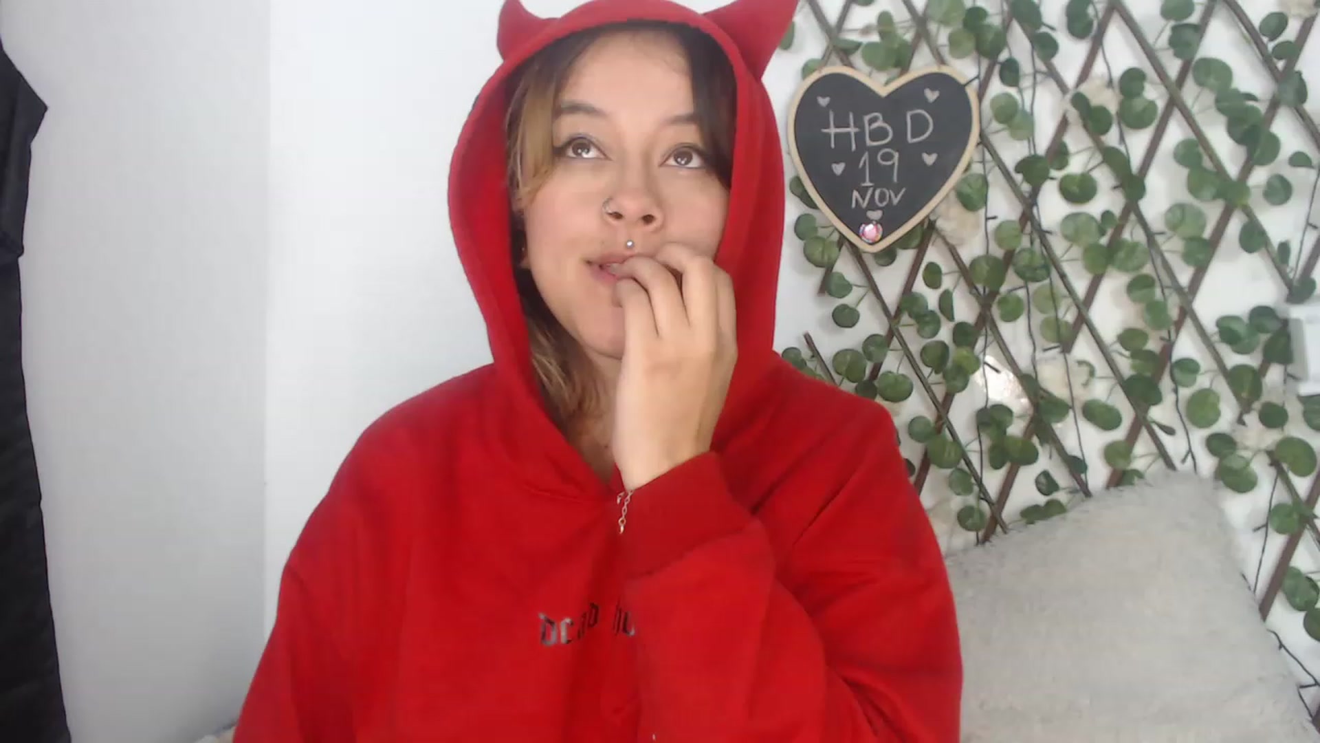 Gallery image thumbnail from Sammy_Juteux's myfreecams stream on, 10/27/2023, 19:08 image 8 of 20