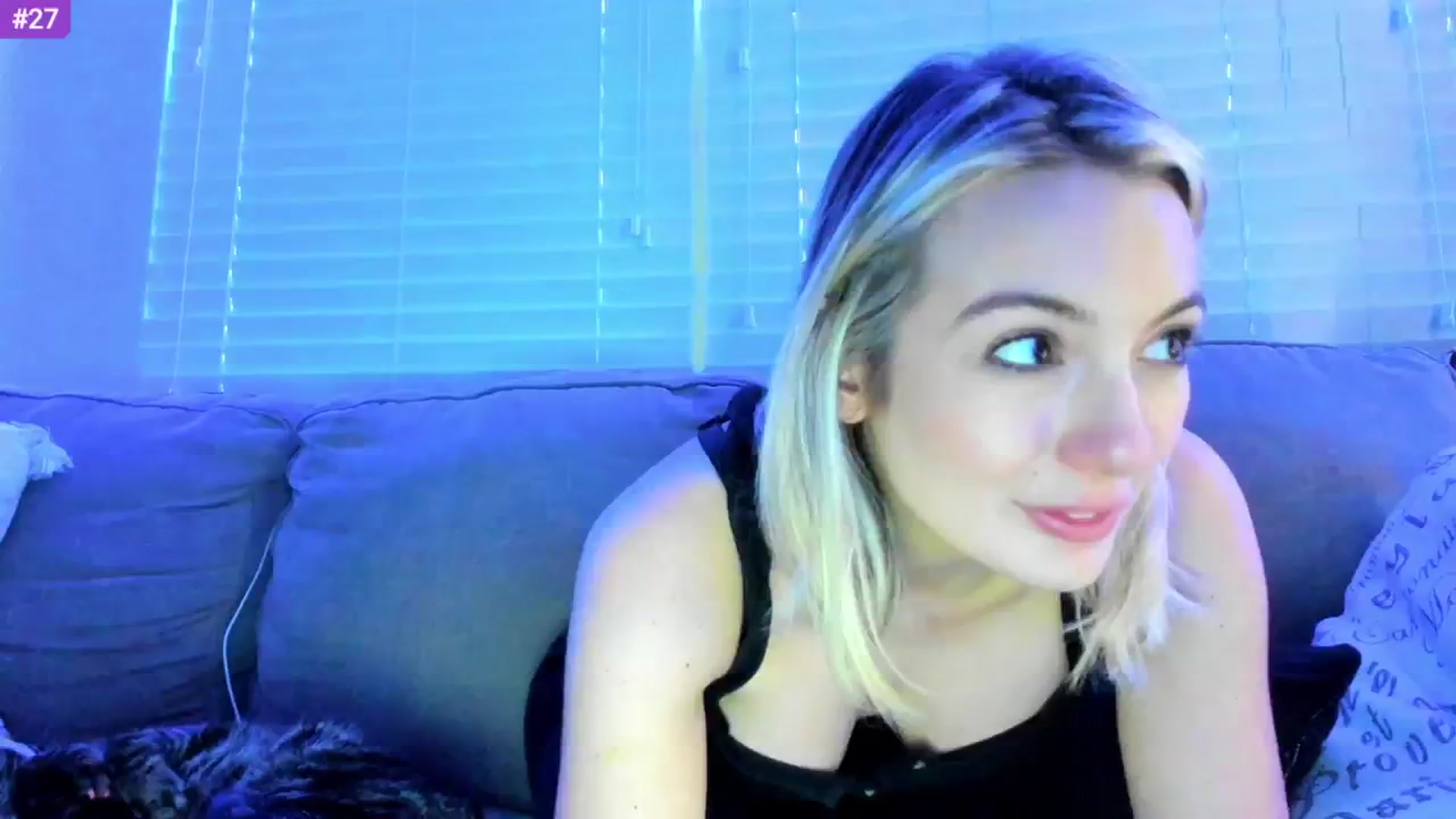 Gallery image thumbnail from Sammy_gray's myfreecams stream on, 02/16/2024, 03:07 image 1 of 20