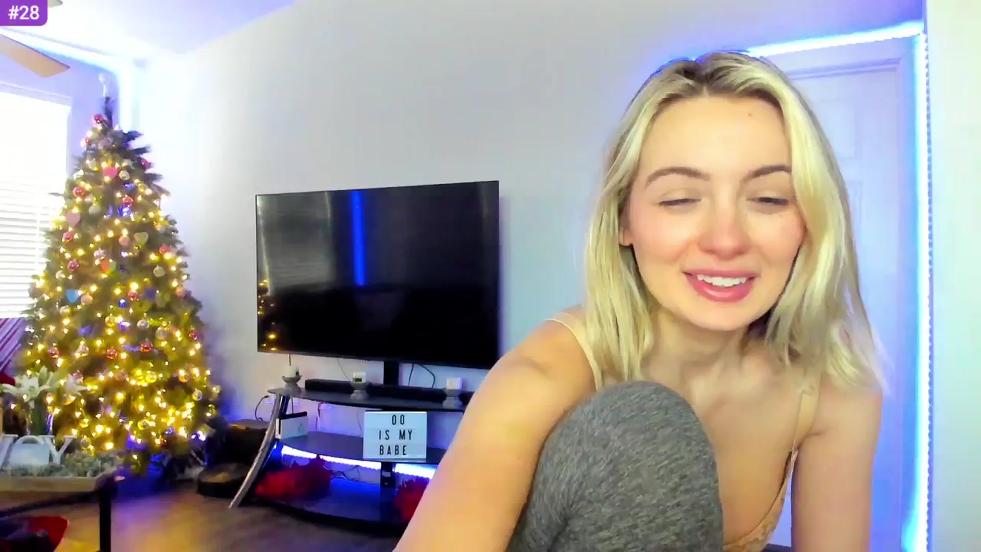 Gallery image thumbnail from Sammy_gray's myfreecams stream on, 02/17/2024, 21:15 image 19 of 20