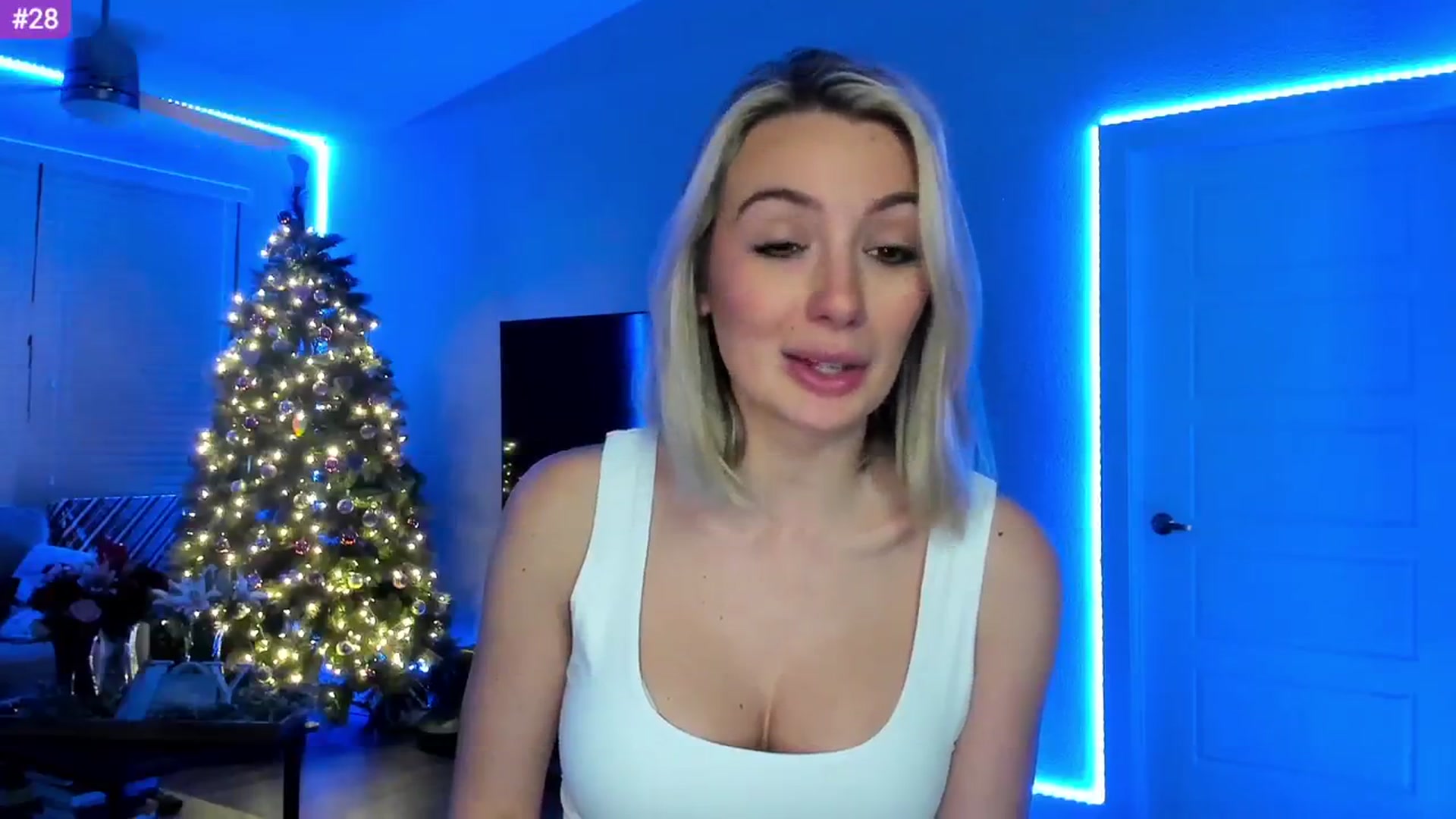 Gallery image thumbnail from Sammy_gray's myfreecams stream on, 02/18/2024, 02:00 image 6 of 20