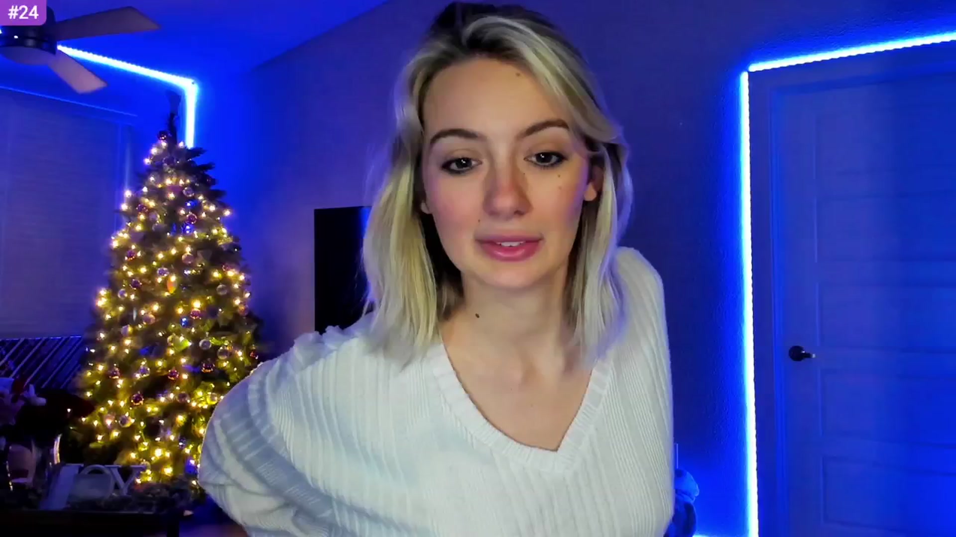 Gallery image thumbnail from Sammy_gray's myfreecams stream on, 02/22/2024, 01:35 image 13 of 20