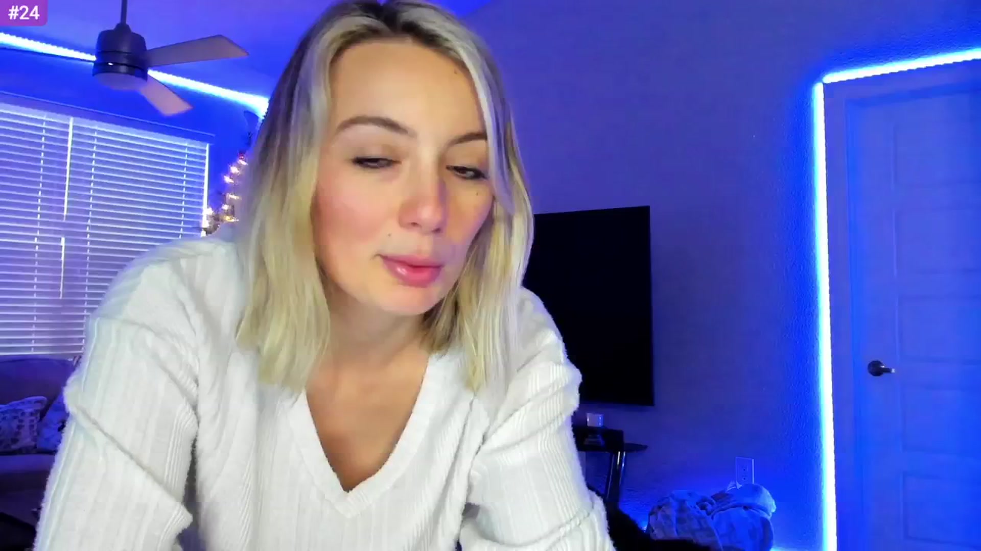 Gallery image thumbnail from Sammy_gray's myfreecams stream on, 02/22/2024, 01:35 image 2 of 20