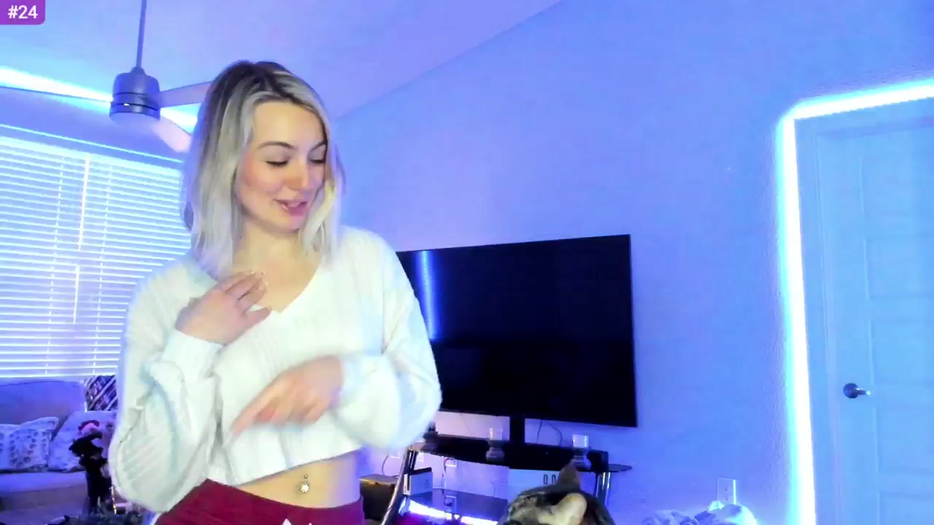 Gallery image thumbnail from Sammy_gray's myfreecams stream on, 02/22/2024, 01:35 image 3 of 20