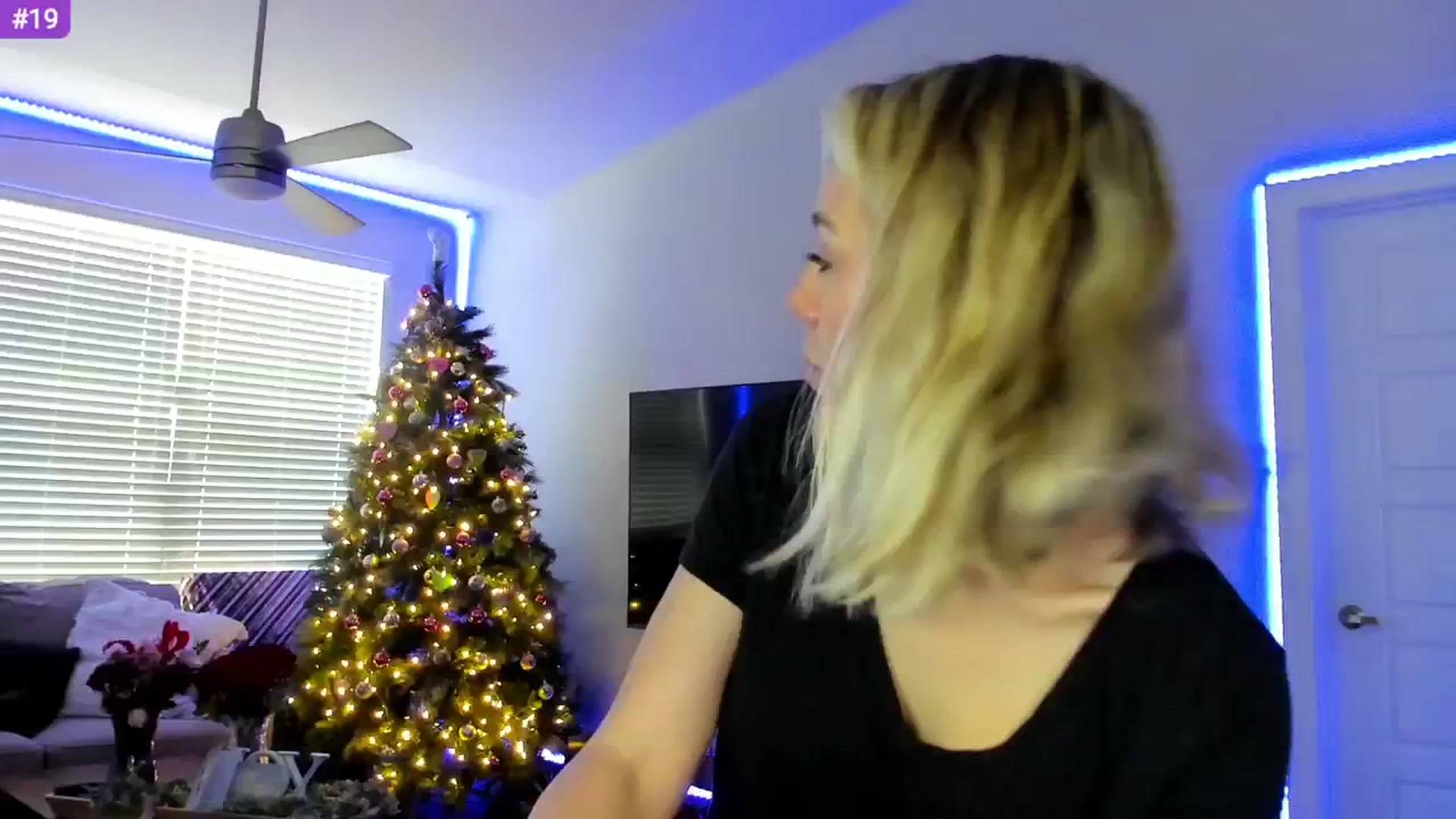 Gallery image thumbnail from Sammy_gray's myfreecams stream on, 02/24/2024, 21:42 image 5 of 20