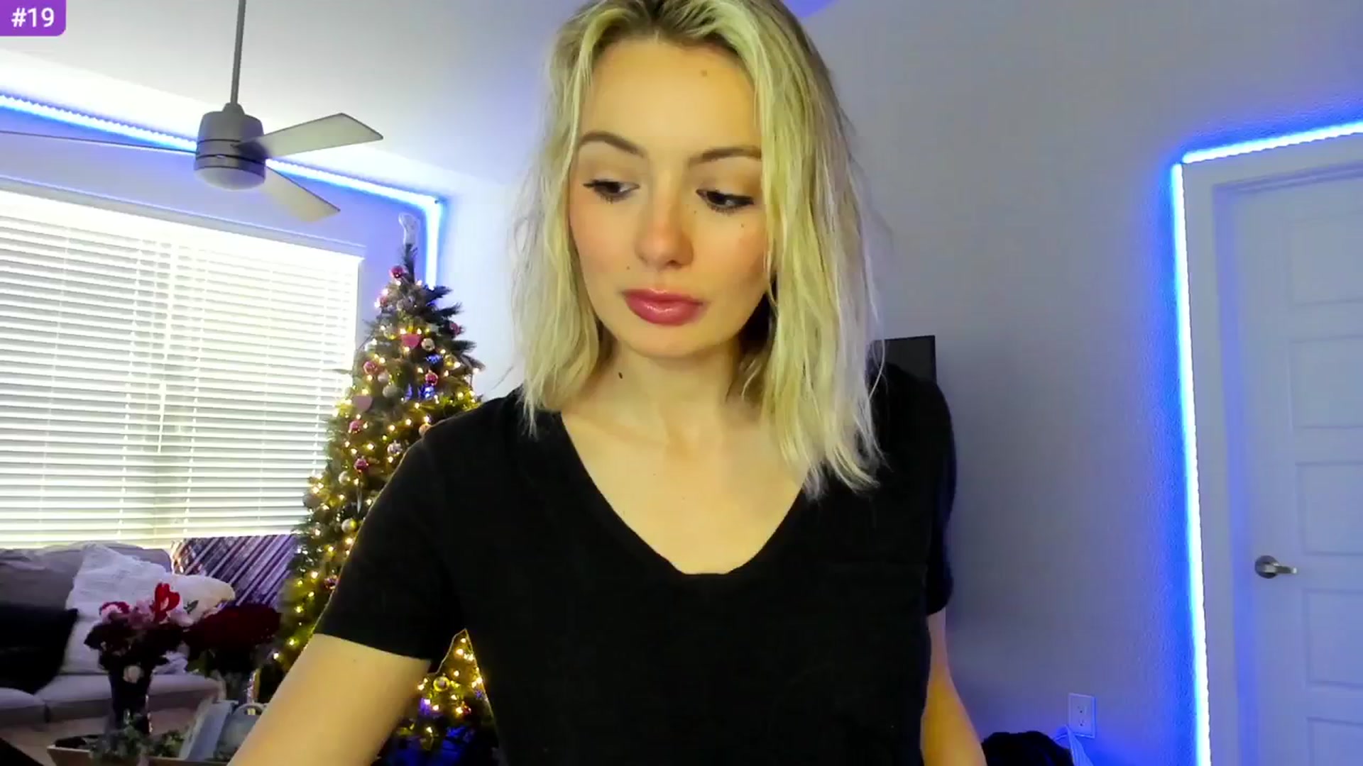 Gallery image thumbnail from Sammy_gray's myfreecams stream on, 02/24/2024, 21:42 image 1 of 20