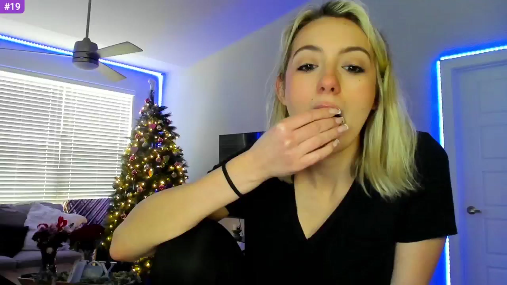 Gallery image thumbnail from Sammy_gray's myfreecams stream on, 02/24/2024, 21:42 image 8 of 20