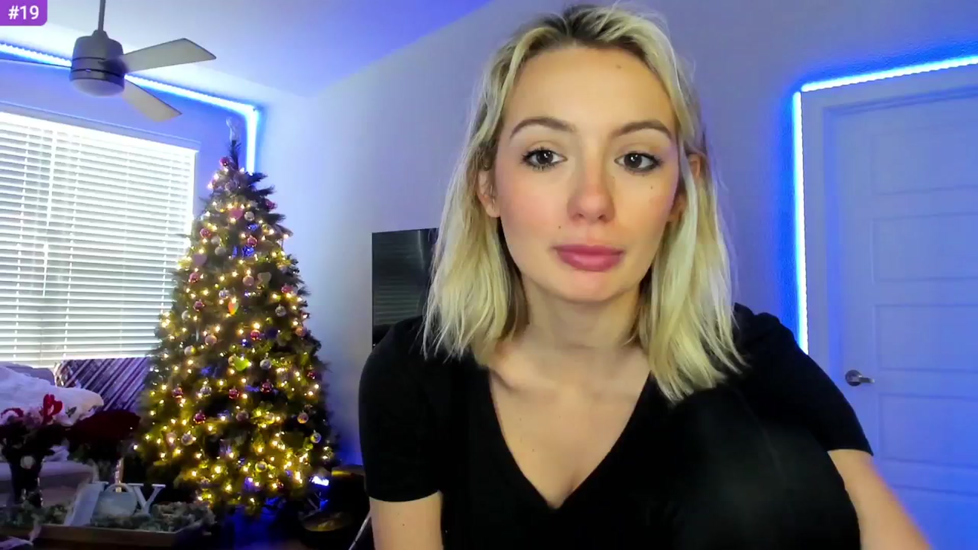 Gallery image thumbnail from Sammy_gray's myfreecams stream on, 02/24/2024, 21:42 image 14 of 20