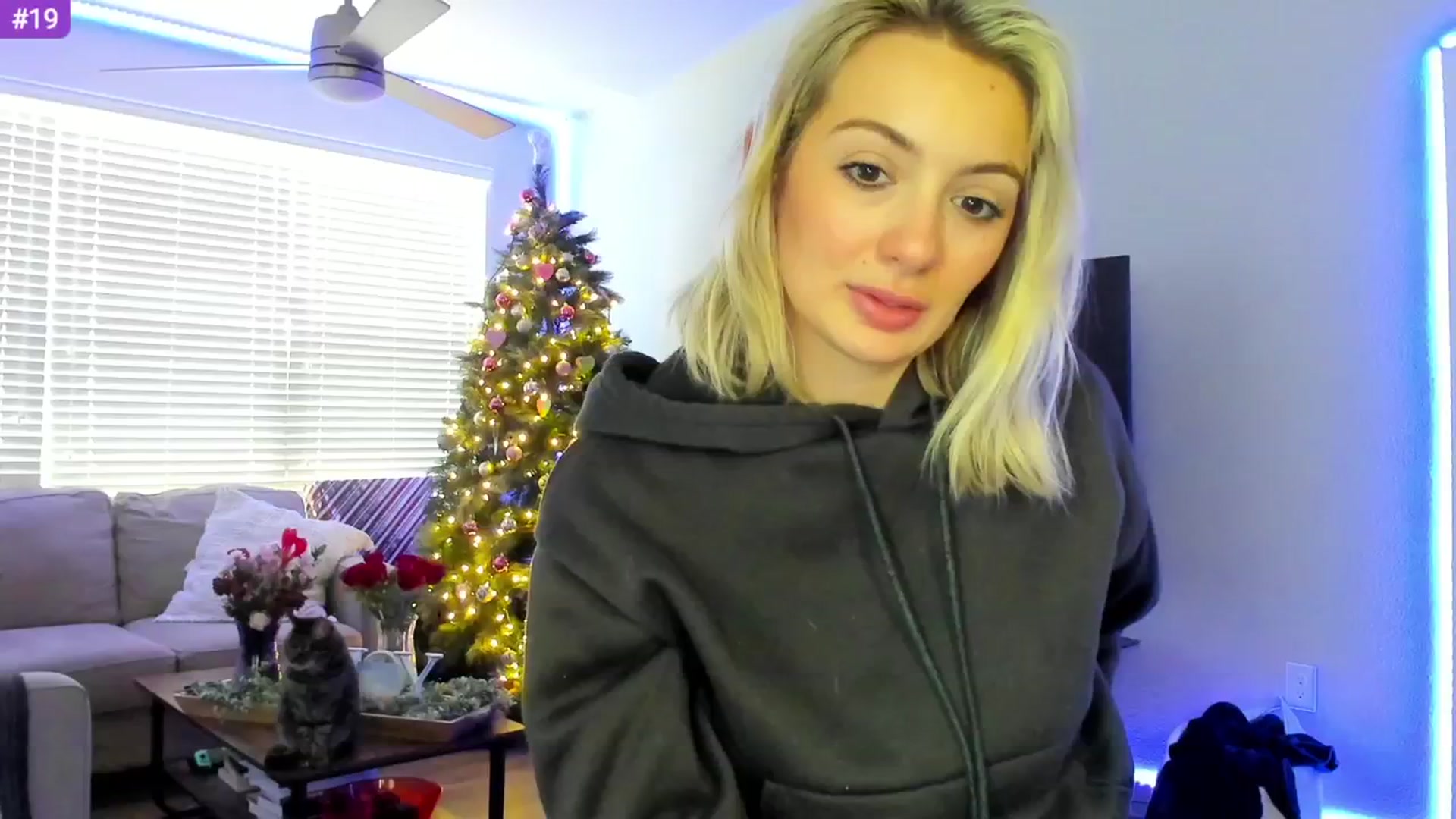 Gallery image thumbnail from Sammy_gray's myfreecams stream on, 02/27/2024, 23:34 image 5 of 20
