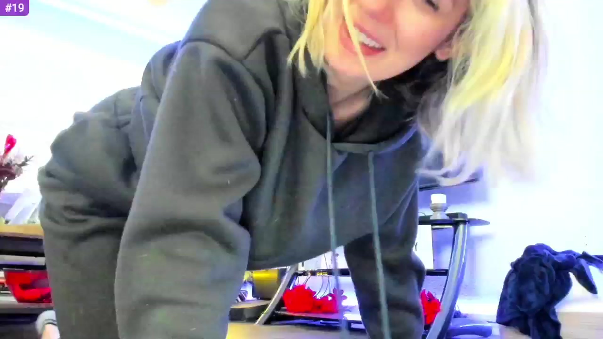 Gallery image thumbnail from Sammy_gray's myfreecams stream on, 02/28/2024, 24:32 image 2 of 20