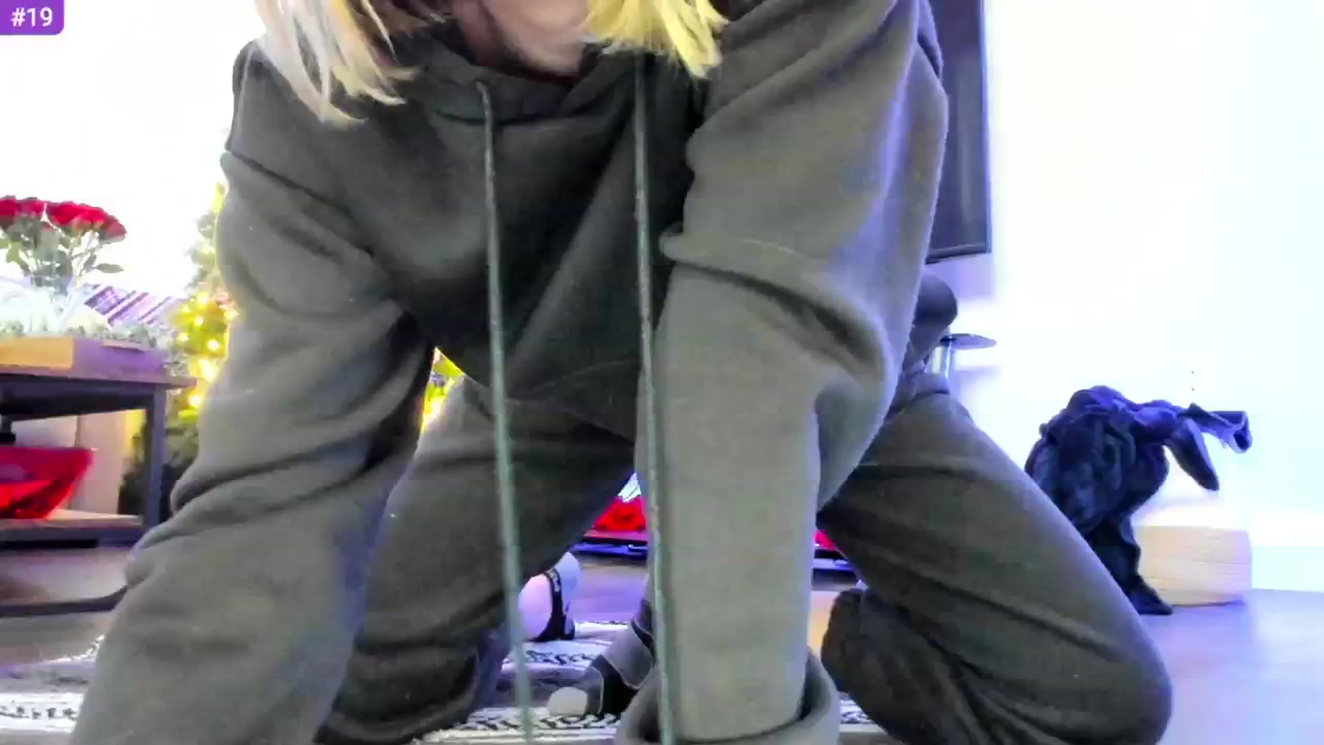 Gallery image thumbnail from Sammy_gray's myfreecams stream on, 02/28/2024, 24:32 image 6 of 20