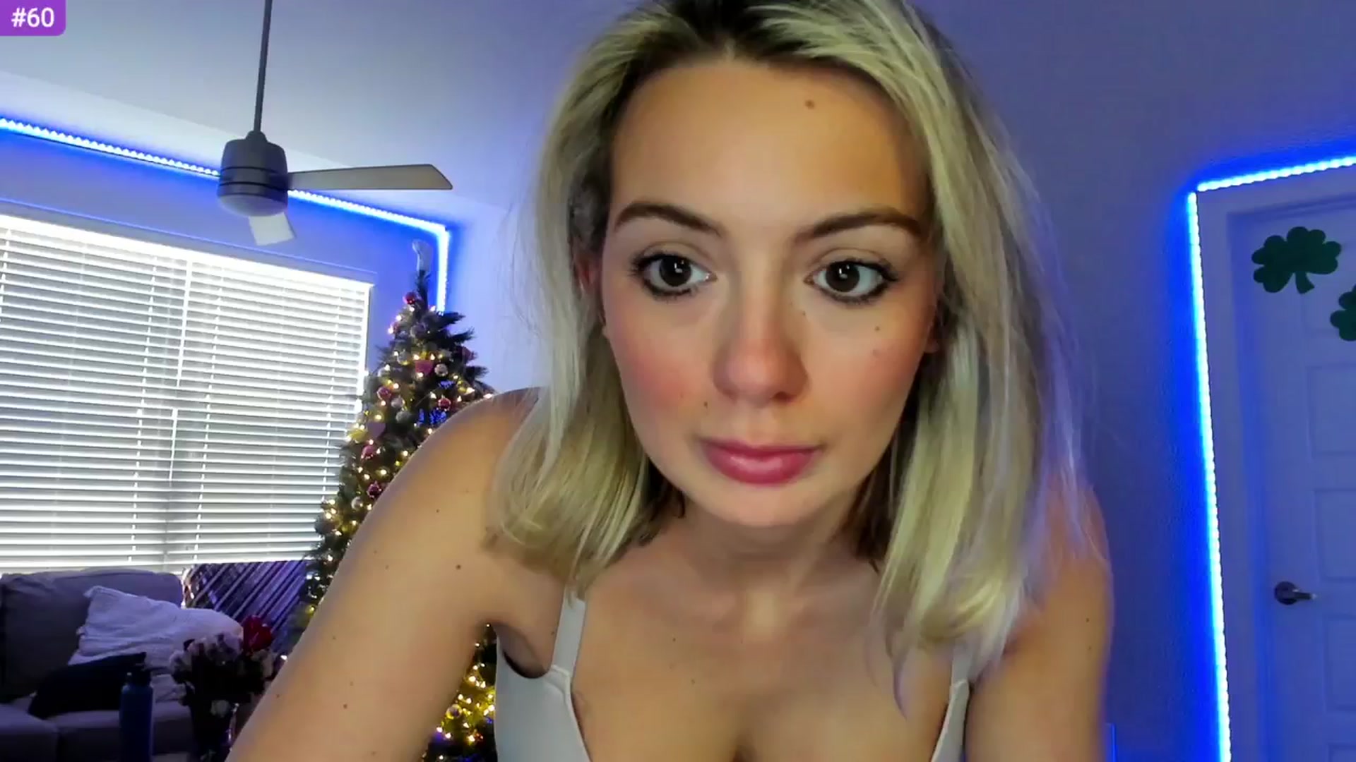 Gallery image thumbnail from Sammy_gray's myfreecams stream on, 03/02/2024, 22:16 image 7 of 20