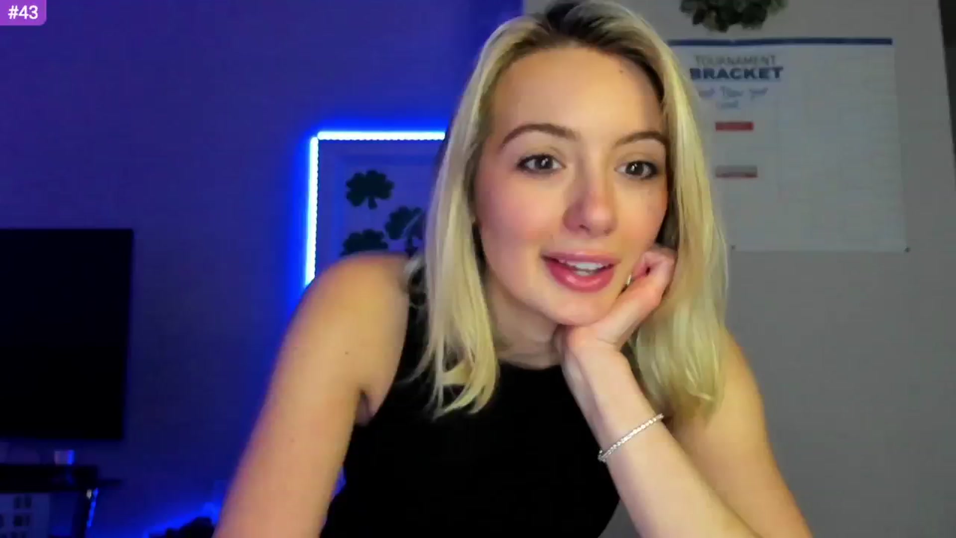 Gallery image thumbnail from Sammy_gray's myfreecams stream on, 03/04/2024, 05:17 image 5 of 20