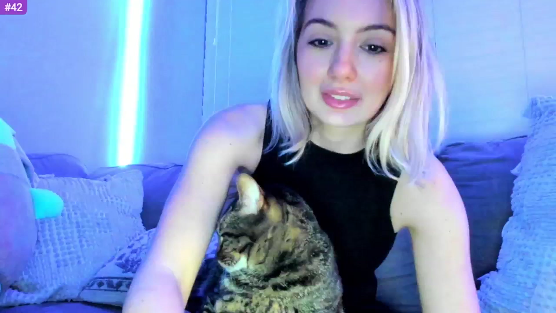 Gallery image thumbnail from Sammy_gray's myfreecams stream on, 03/04/2024, 05:17 image 8 of 20