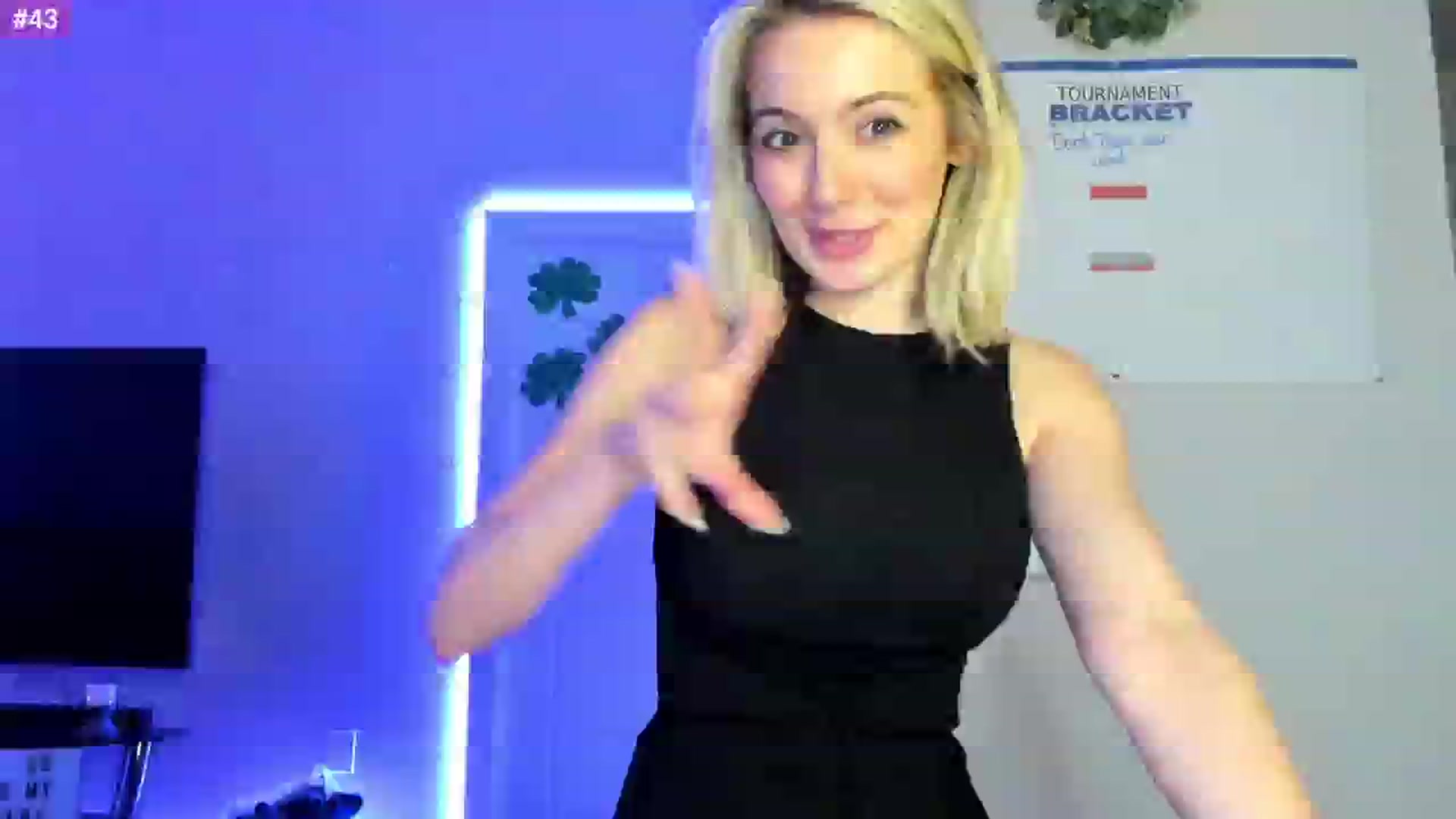 Gallery image thumbnail from Sammy_gray's myfreecams stream on, 03/04/2024, 05:17 image 1 of 20