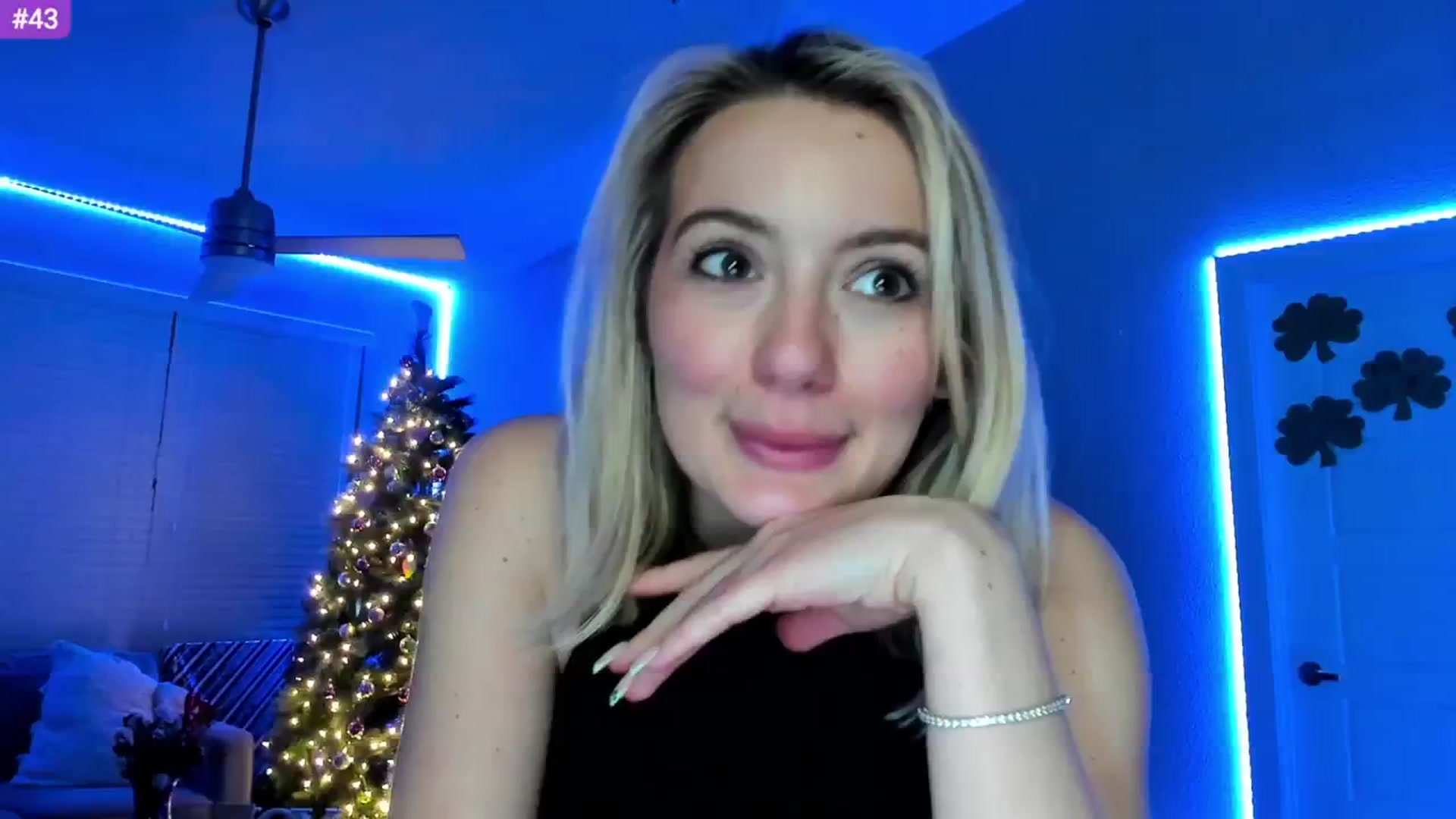 Gallery image thumbnail from Sammy_gray's myfreecams stream on, 03/04/2024, 05:17 image 17 of 20