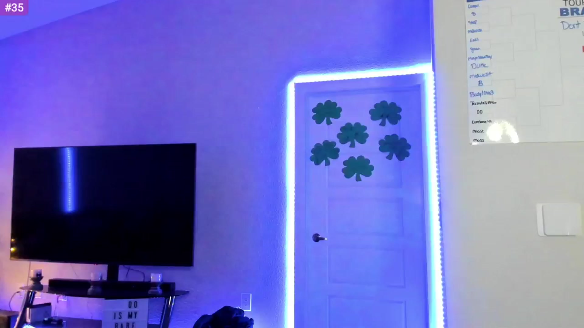 Gallery image thumbnail from Sammy_gray's myfreecams stream on, 03/05/2024, 03:41 image 15 of 20