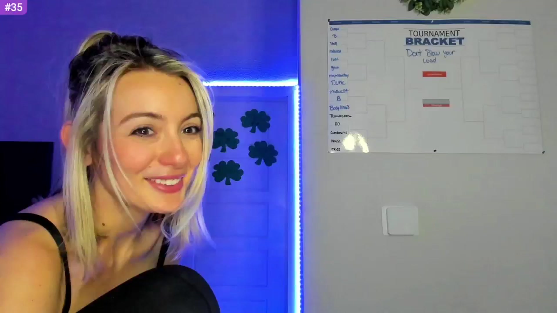 Gallery image thumbnail from Sammy_gray's myfreecams stream on, 03/05/2024, 03:41 image 11 of 20