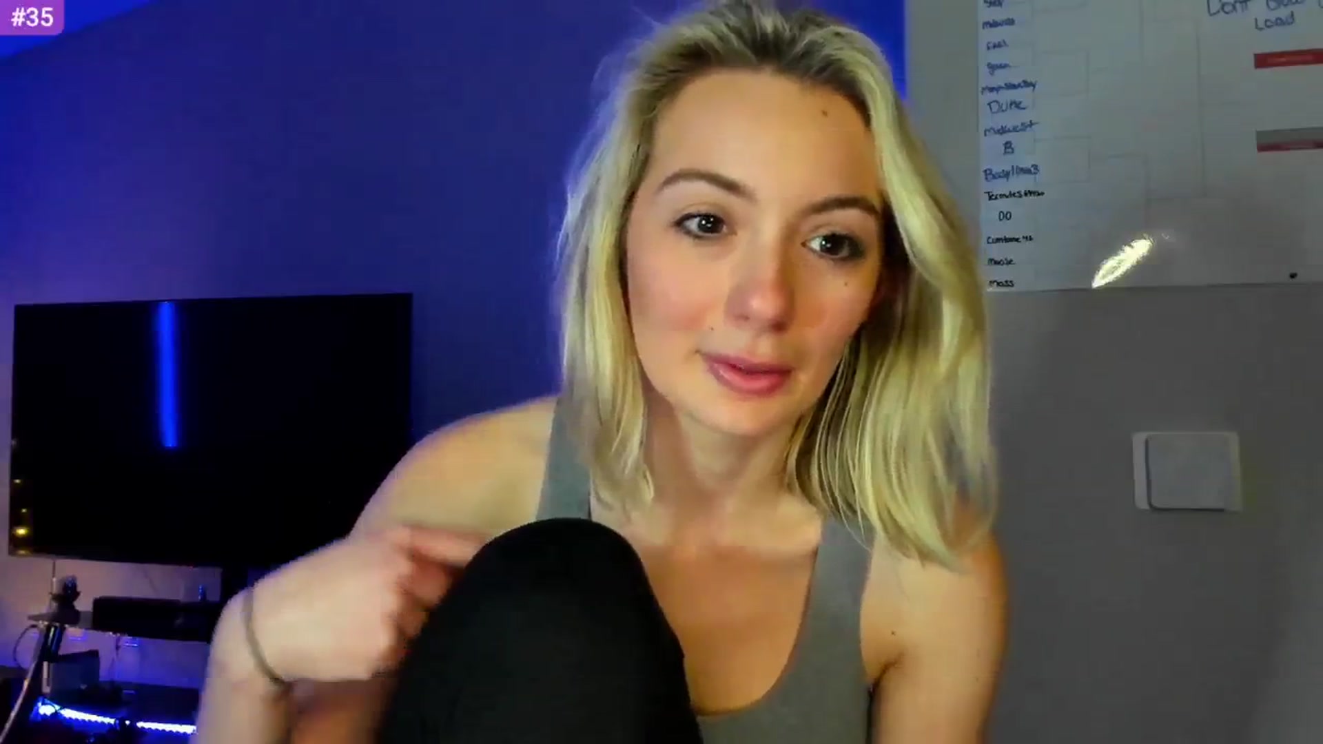 Gallery image thumbnail from Sammy_gray's myfreecams stream on, 03/06/2024, 03:39 image 12 of 20