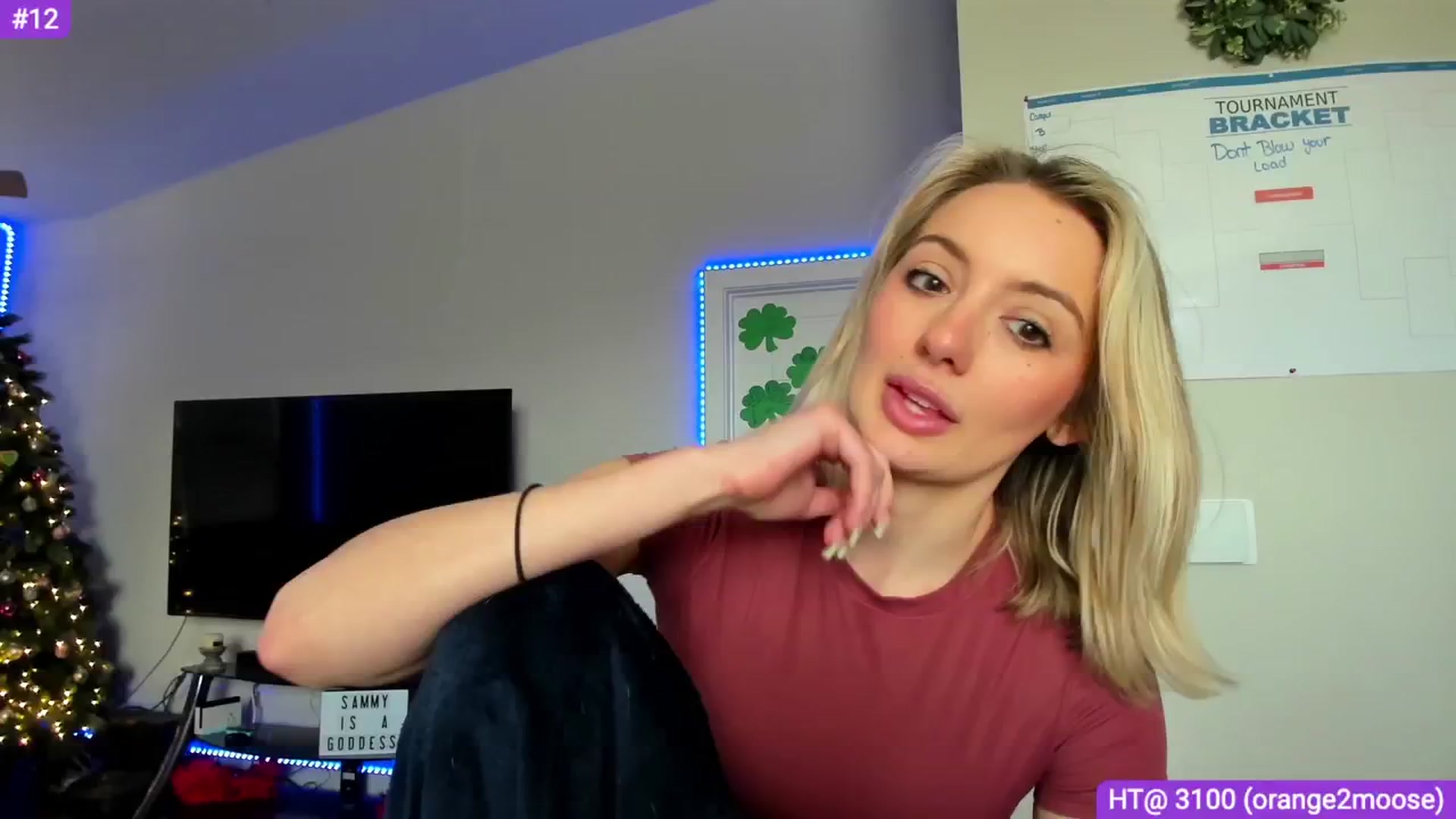 Gallery image thumbnail from Sammy_gray's myfreecams stream on, 03/10/2024, 01:04 image 12 of 20