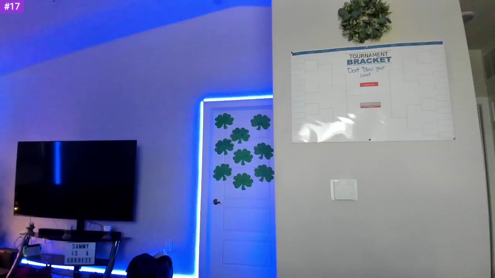 Gallery image thumbnail from Sammy_gray's myfreecams stream on, 03/12/2024, 24:58 image 16 of 20