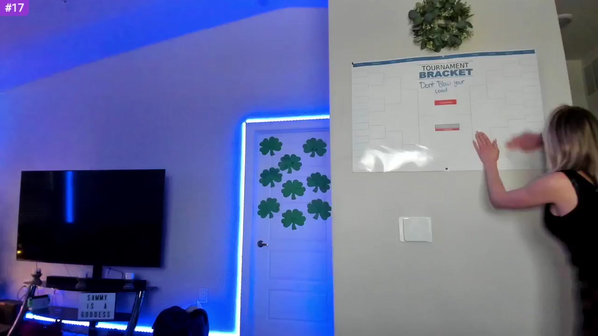 Gallery image thumbnail from Sammy_gray's myfreecams stream on, 03/12/2024, 24:58 image 15 of 20
