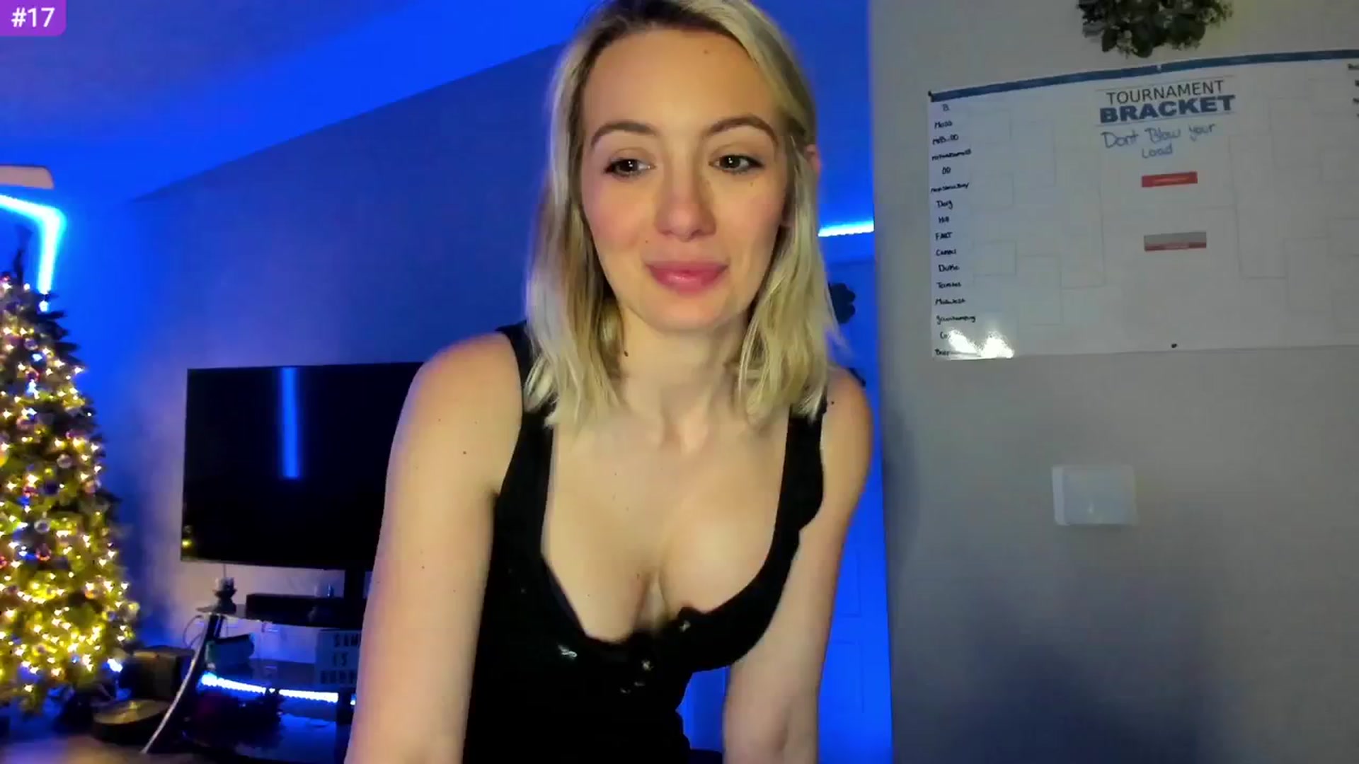 Gallery image thumbnail from Sammy_gray's myfreecams stream on, 03/12/2024, 01:34 image 16 of 20
