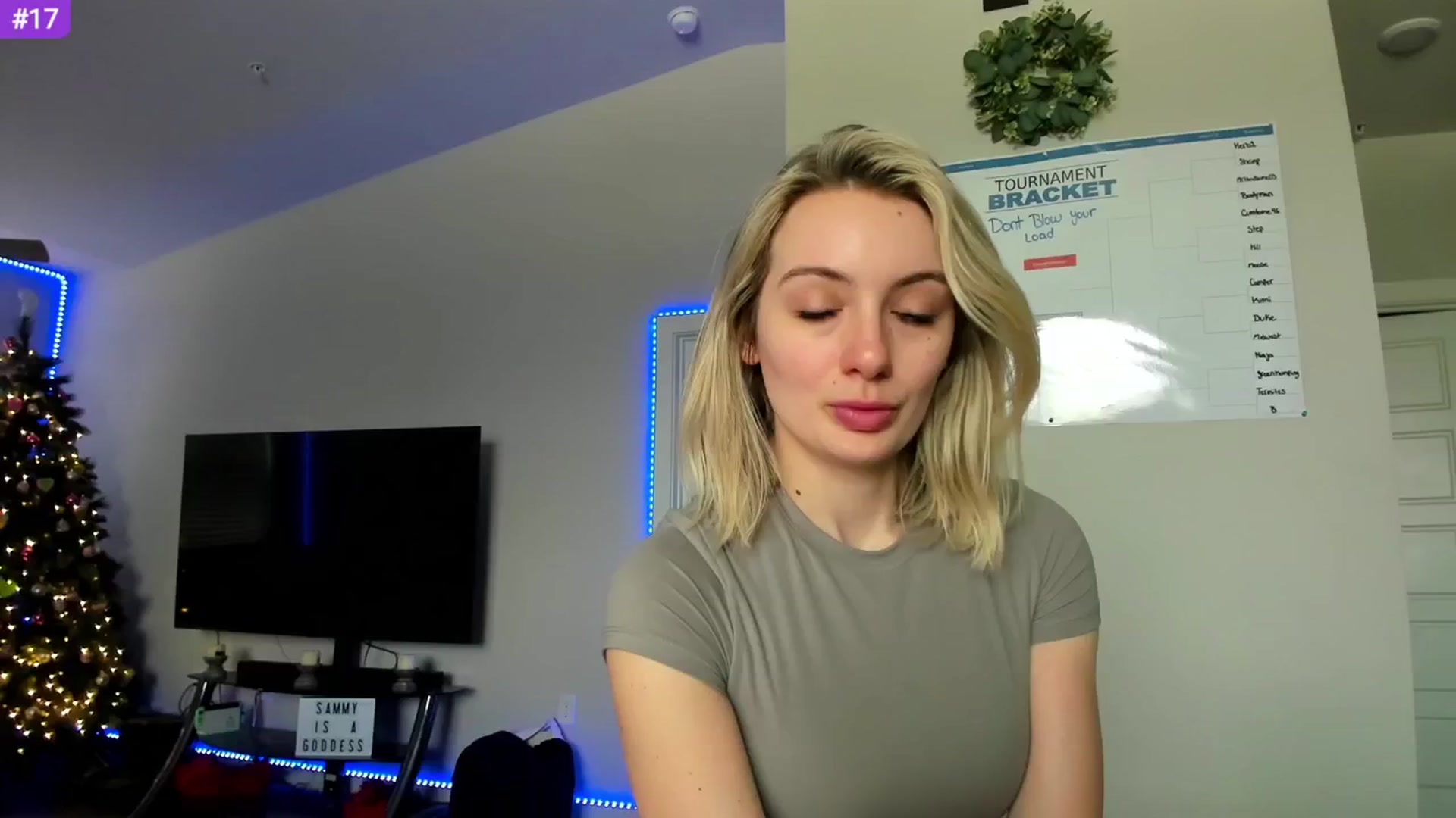 Gallery image thumbnail from Sammy_gray's myfreecams stream on, 03/12/2024, 22:52 image 11 of 20