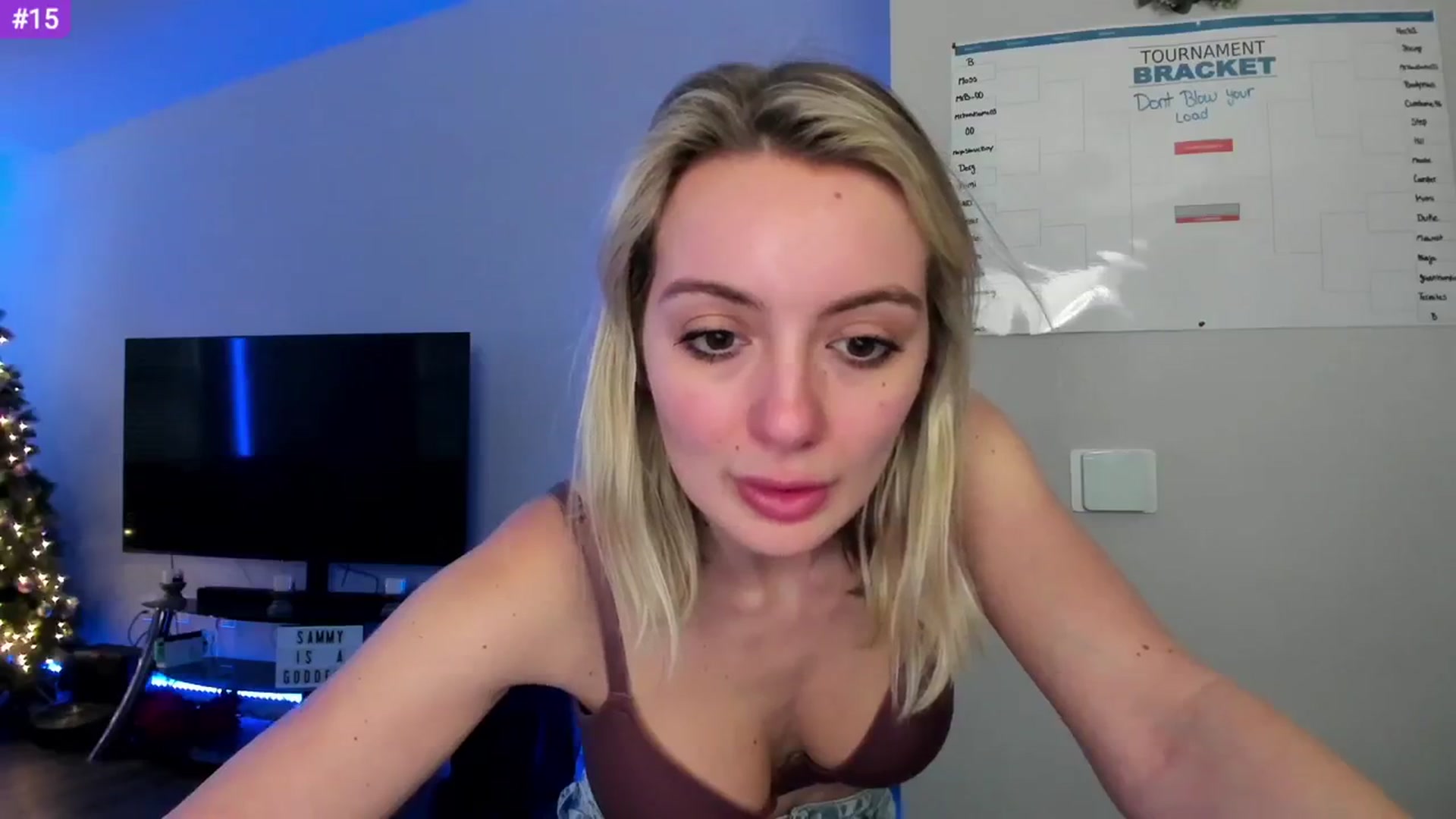 Gallery image thumbnail from Sammy_gray's myfreecams stream on, 03/13/2024, 01:59 image 10 of 20