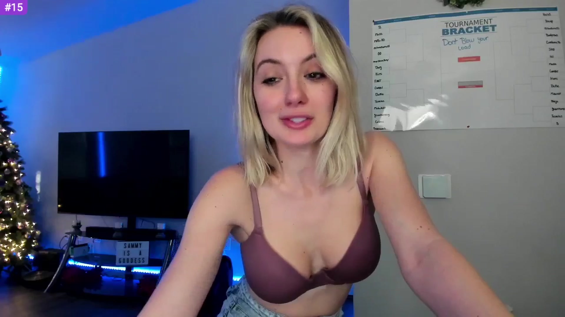 Gallery image thumbnail from Sammy_gray's myfreecams stream on, 03/13/2024, 01:59 image 11 of 20