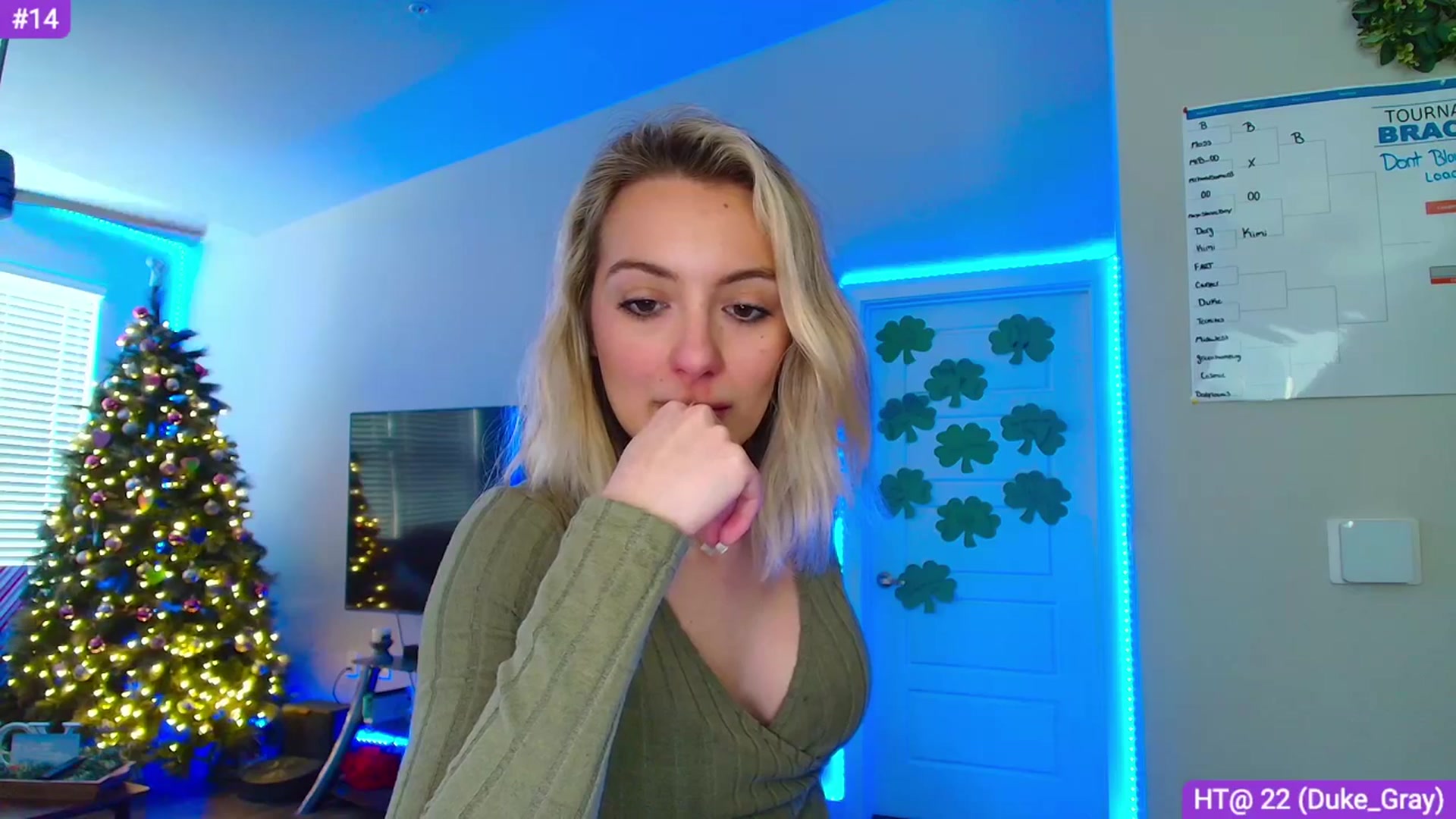 Gallery image thumbnail from Sammy_gray's myfreecams stream on, 03/17/2024, 22:04 image 9 of 20