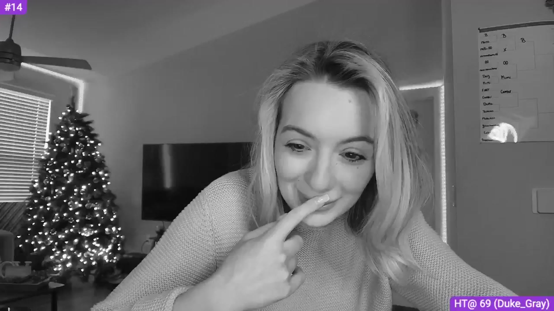 Gallery image thumbnail from Sammy_gray's myfreecams stream on, 03/19/2024, 24:11 image 5 of 20