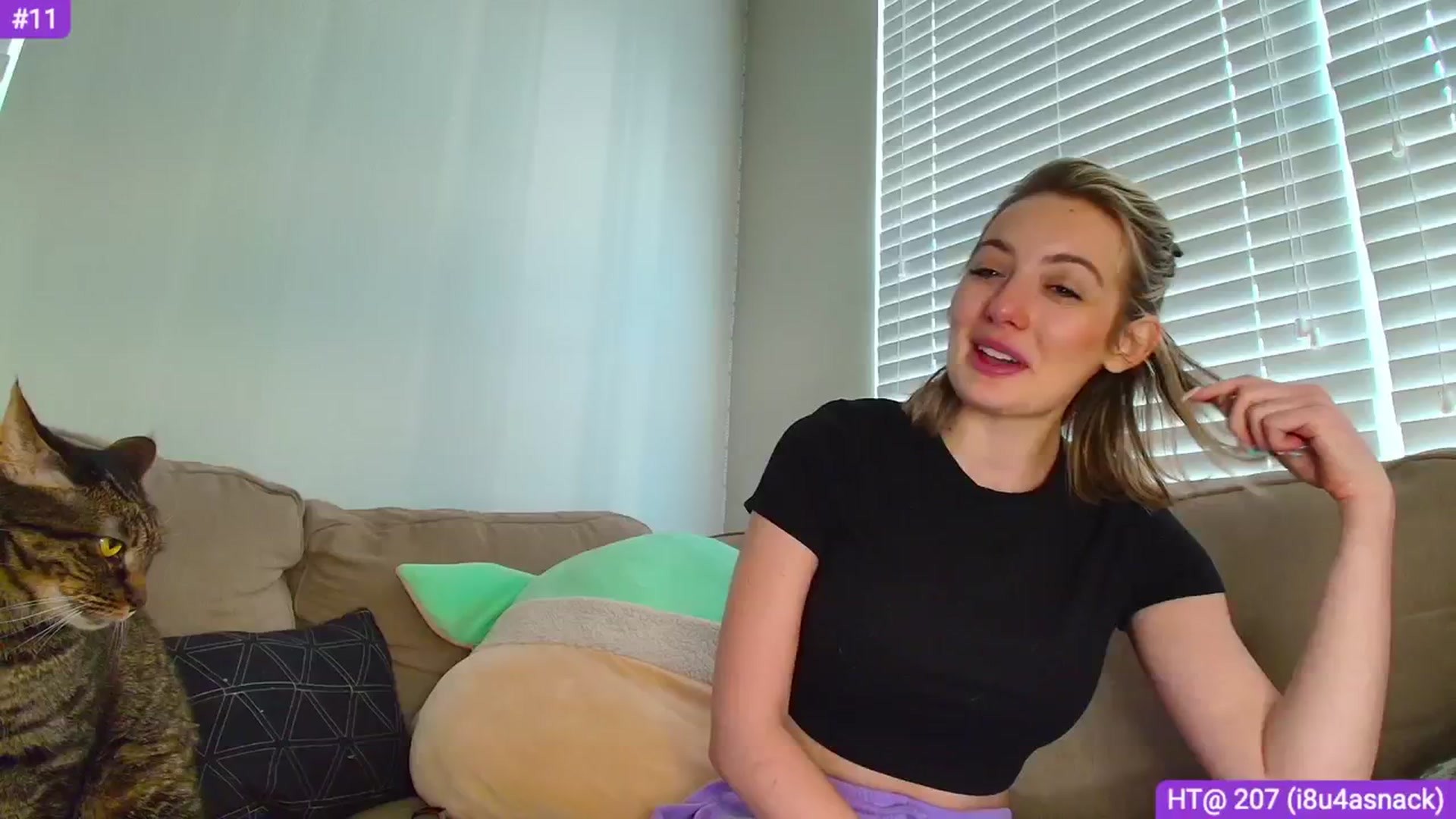 Gallery image thumbnail from Sammy_gray's myfreecams stream on, 03/21/2024, 24:03 image 4 of 20