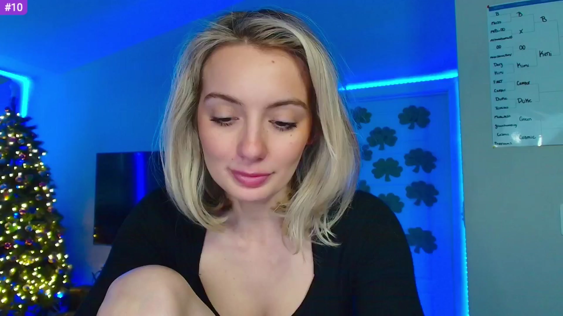 Gallery image thumbnail from Sammy_gray's myfreecams stream on, 03/25/2024, 24:00 image 11 of 20