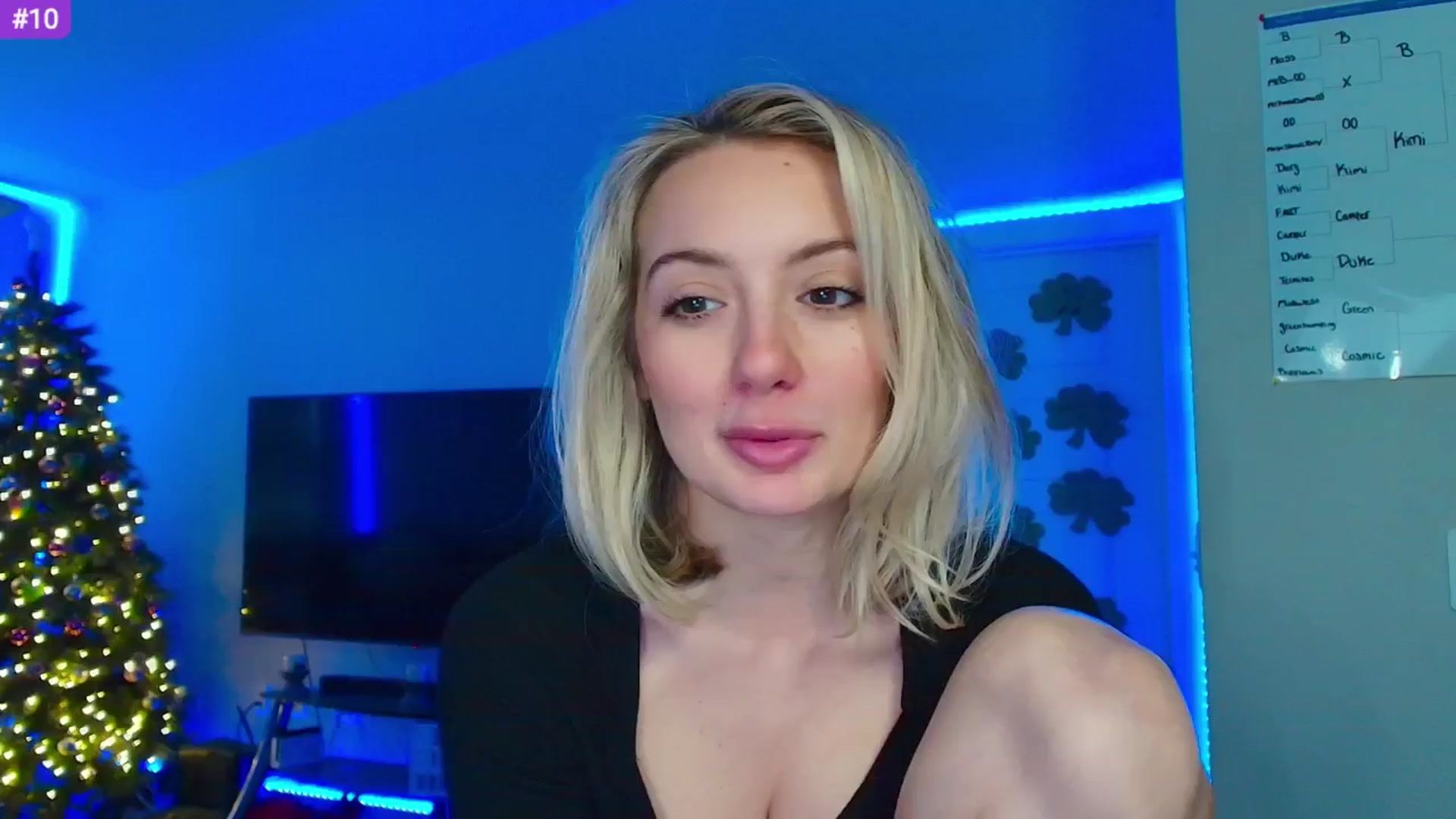 Gallery image thumbnail from Sammy_gray's myfreecams stream on, 03/25/2024, 24:00 image 12 of 20