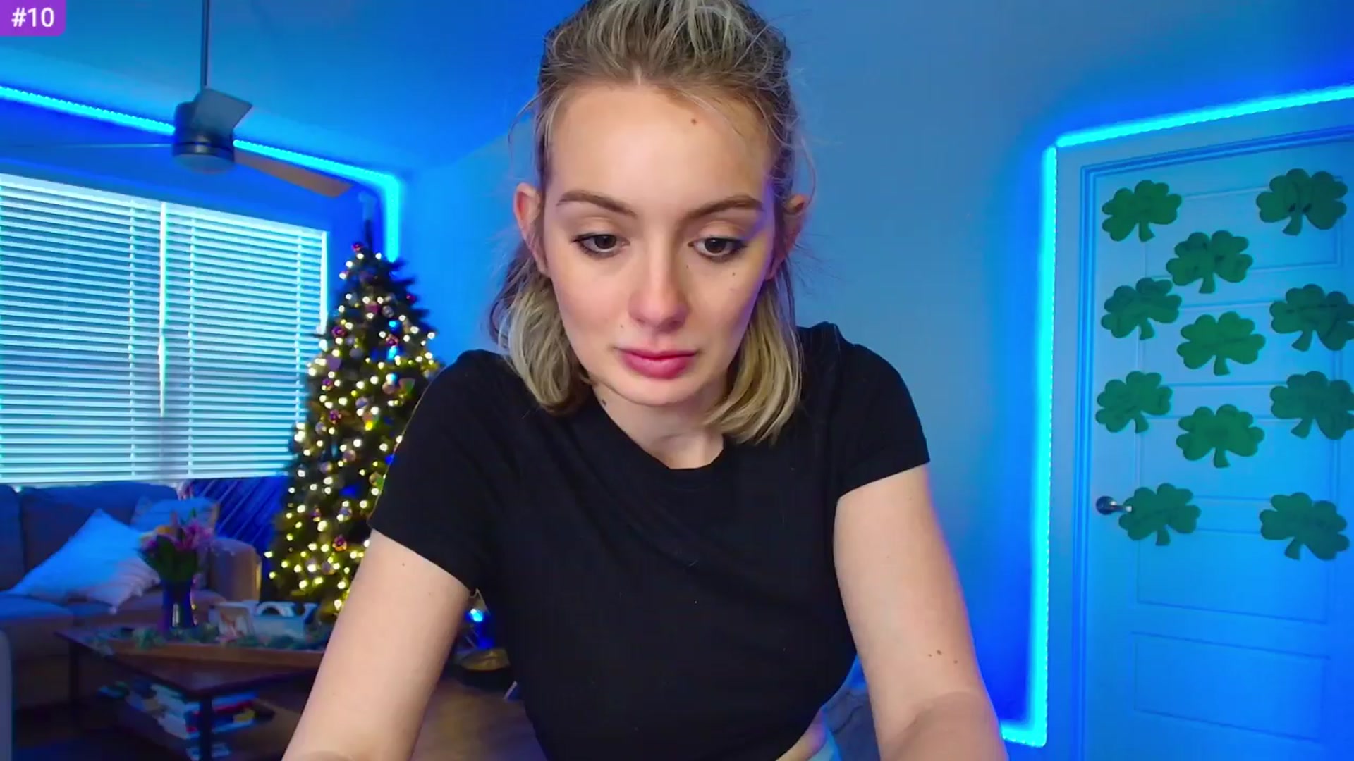 Gallery image thumbnail from Sammy_gray's myfreecams stream on, 03/25/2024, 23:37 image 20 of 20