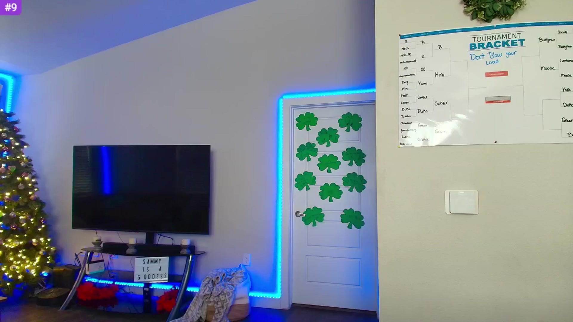 Gallery image thumbnail from Sammy_gray's myfreecams stream on, 03/27/2024, 23:57 image 18 of 20