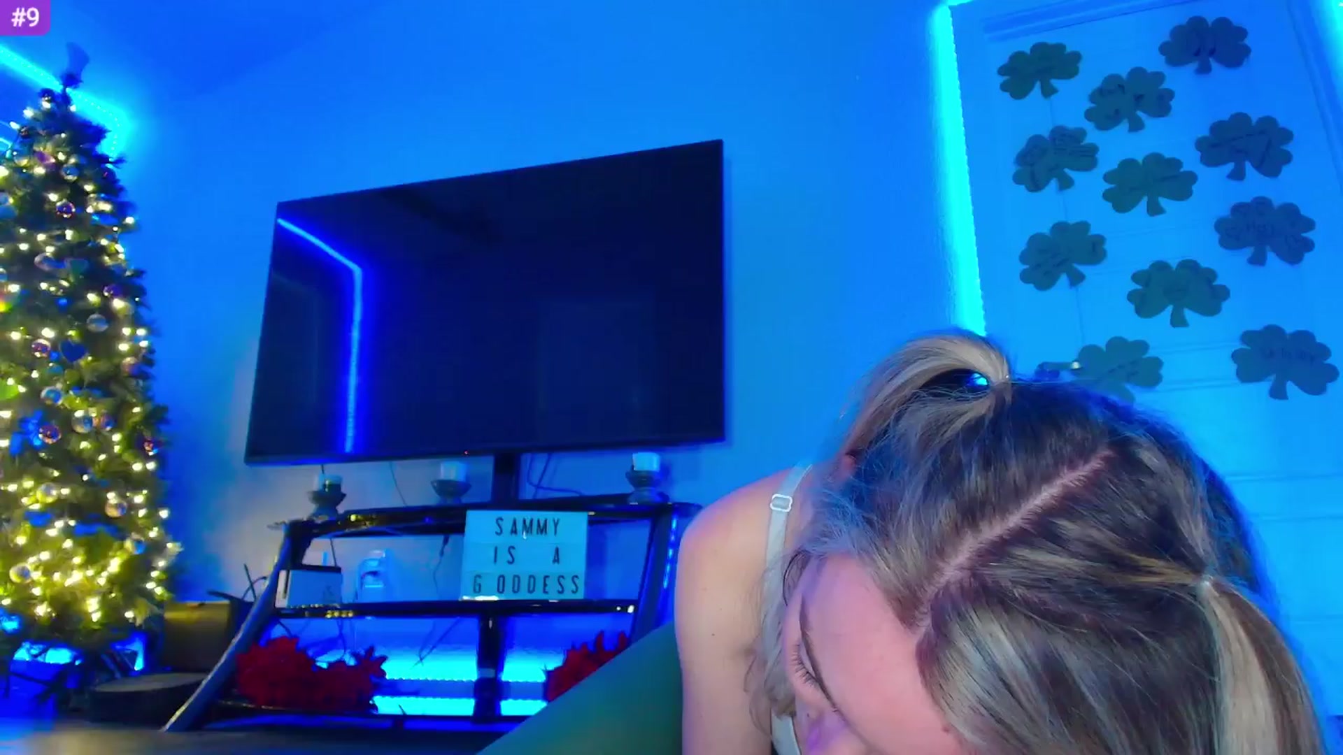 Gallery image thumbnail from Sammy_gray's myfreecams stream on, 03/28/2024, 02:36 image 12 of 20