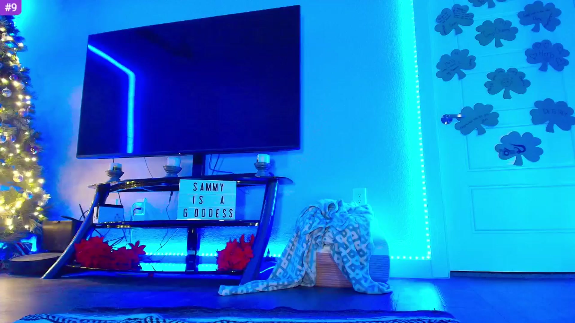 Gallery image thumbnail from Sammy_gray's myfreecams stream on, 03/28/2024, 02:36 image 18 of 20