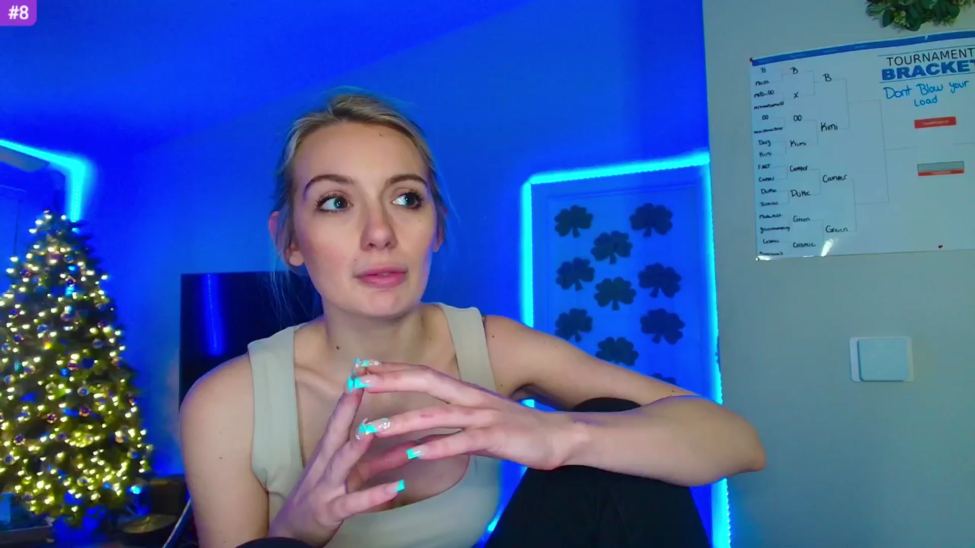 Gallery image thumbnail from Sammy_gray's myfreecams stream on, 03/29/2024, 04:50 image 6 of 20